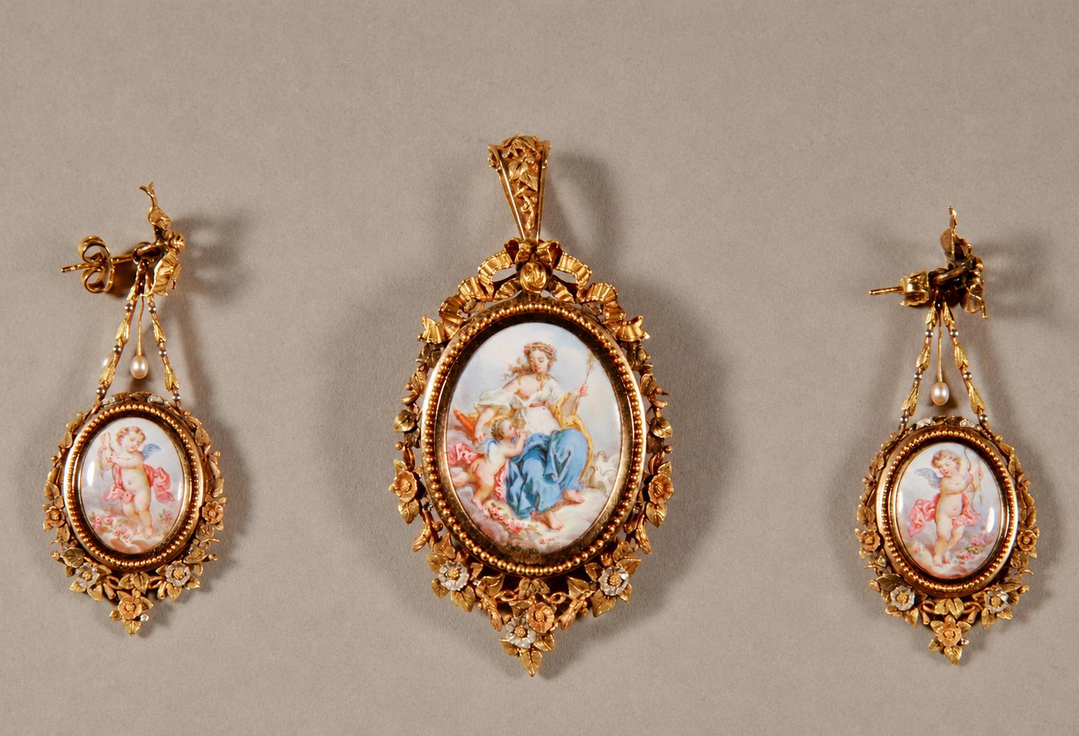 Very Fine Antique Gold Demi-parure with Pearls & Enamel / Porcelain Miniature Paint Work (1 of 2) Very Fine Antique Gold Demi-parure with Pearls & Enamel / Porcelain Miniature Paint Work (1 of 2)