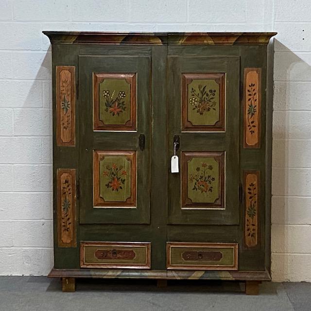 Beautiful Antique Pine Painted Wardrobe - Dismantles (1 of 7) Beautiful Antique Pine Painted Wardrobe - Dismantles (1 of 7)