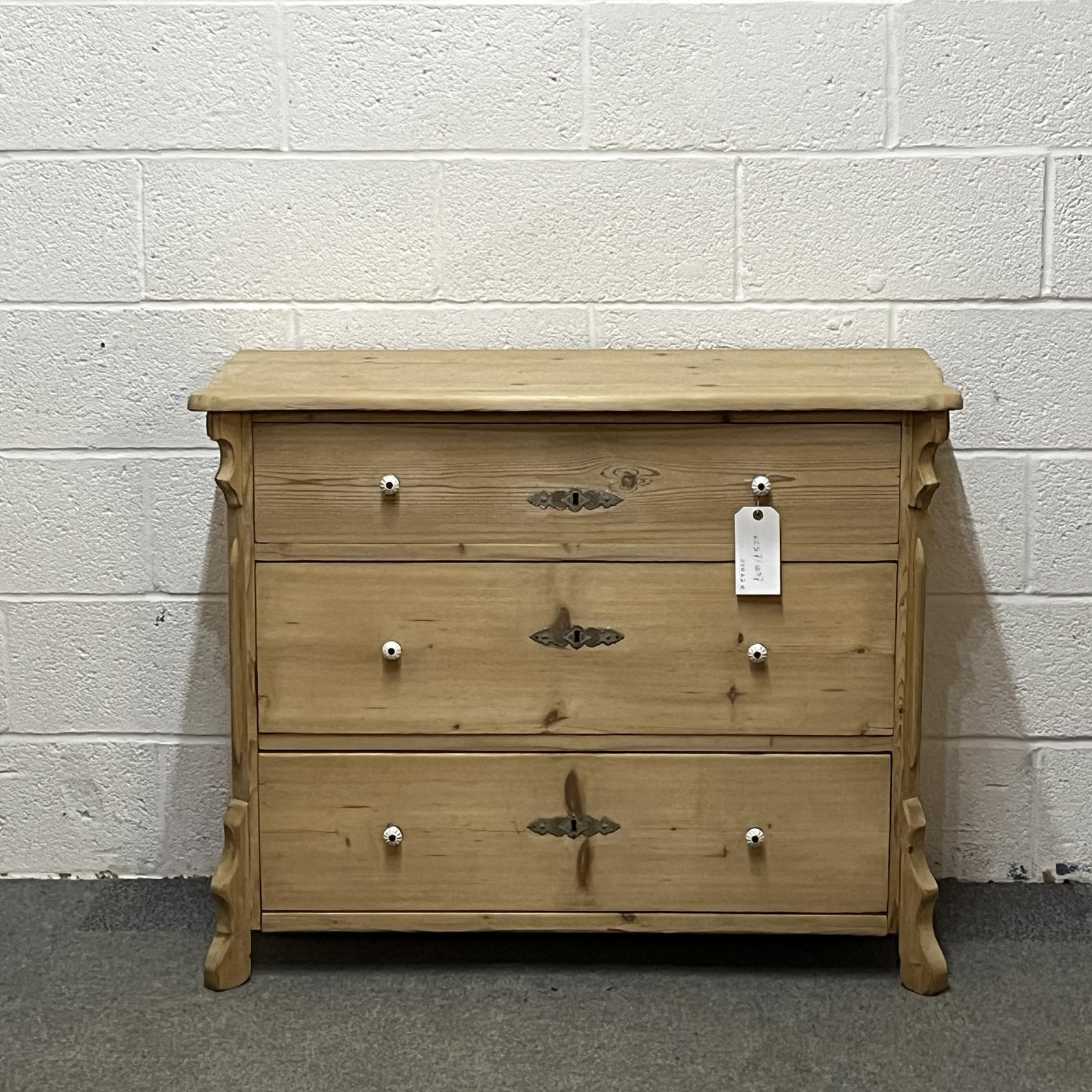 Eastern European Antique Pine Chest of 3 Drawers (1 of 7) Eastern European Antique Pine Chest of 3 Drawers (1 of 7)