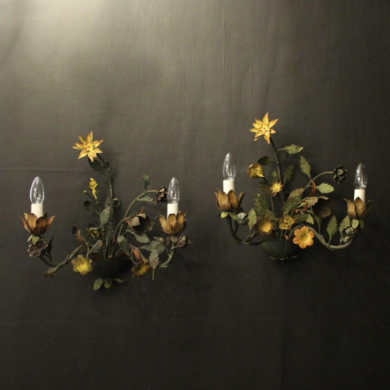 French Pair of Toleware Floral Wall Lights (1 of 10) French Pair of Toleware Floral Wall Lights (1 of 10)