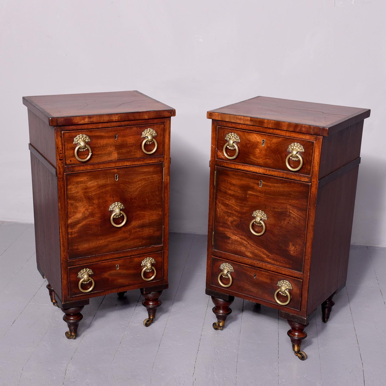 Attractive Pair of George III Crossbanded Mahogany Pedestals (1 of 7)
