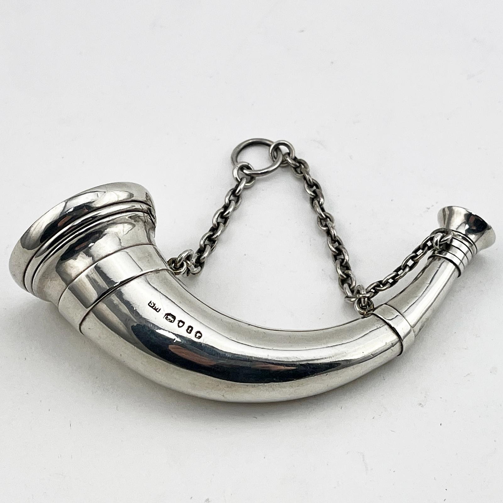 Sampson Mordan & Co Hunting Horn Vinaigrette or Scent Bottle (1 of 6) Sampson Mordan & Co Hunting Horn Vinaigrette or Scent Bottle (1 of 6)