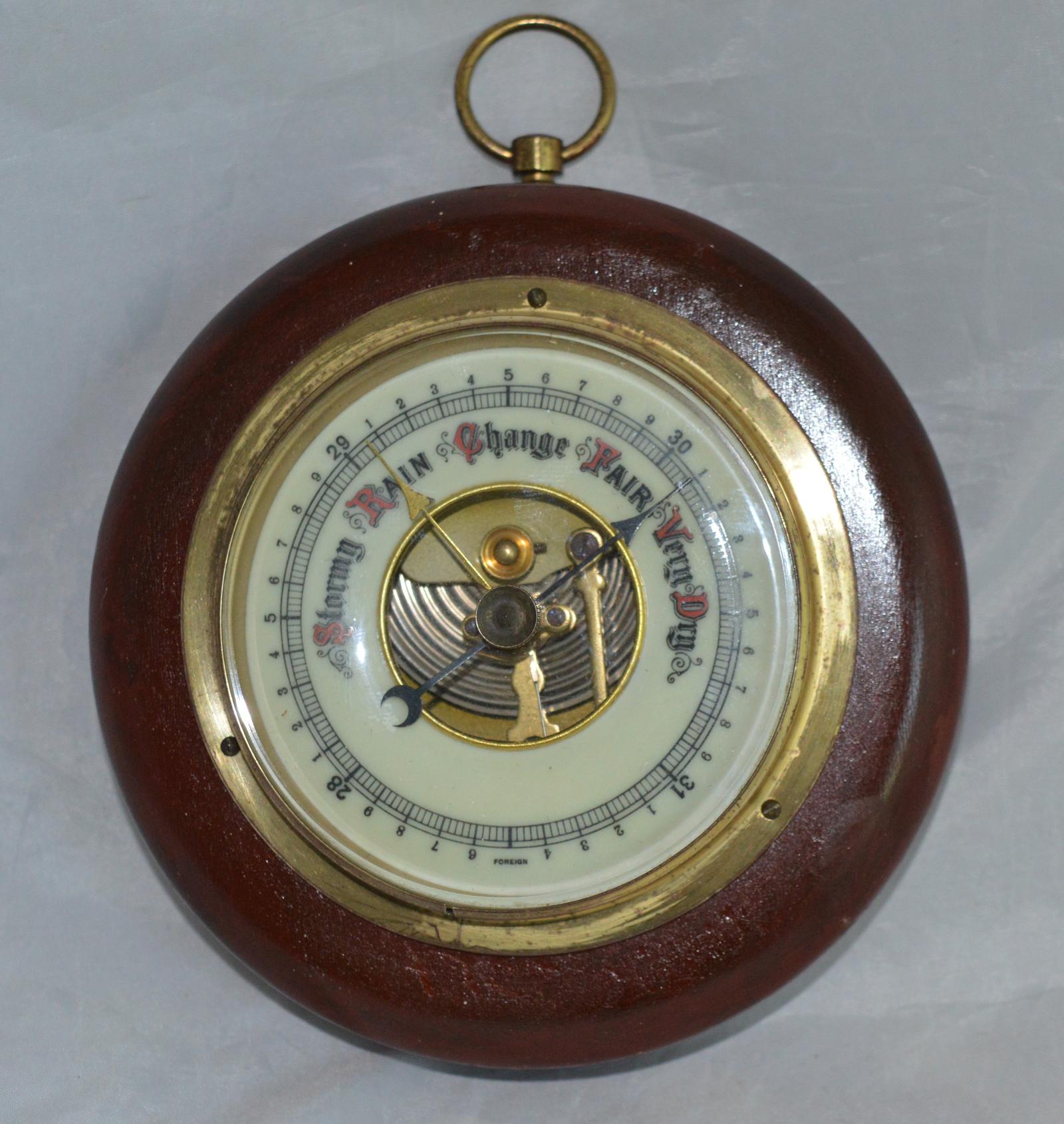 Small Aneroid Wall Barometer (1 of 2) Small Aneroid Wall Barometer (1 of 2)