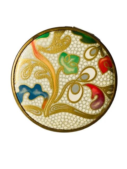 Vintage Coty Powder Compact c.1940 (1 of 5) Vintage Coty Powder Compact c.1940 (1 of 5)