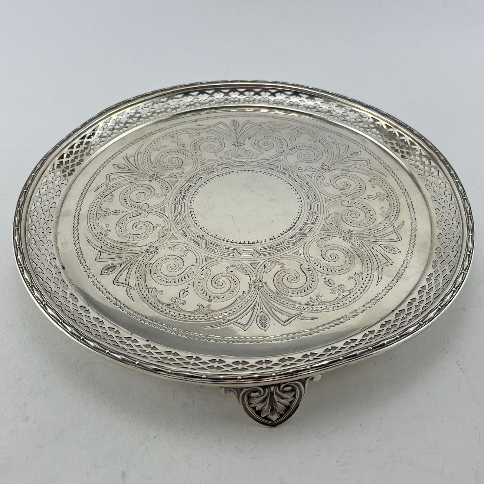 Elkington Victorian Circular Sterling Silver Salver (1 of 8)