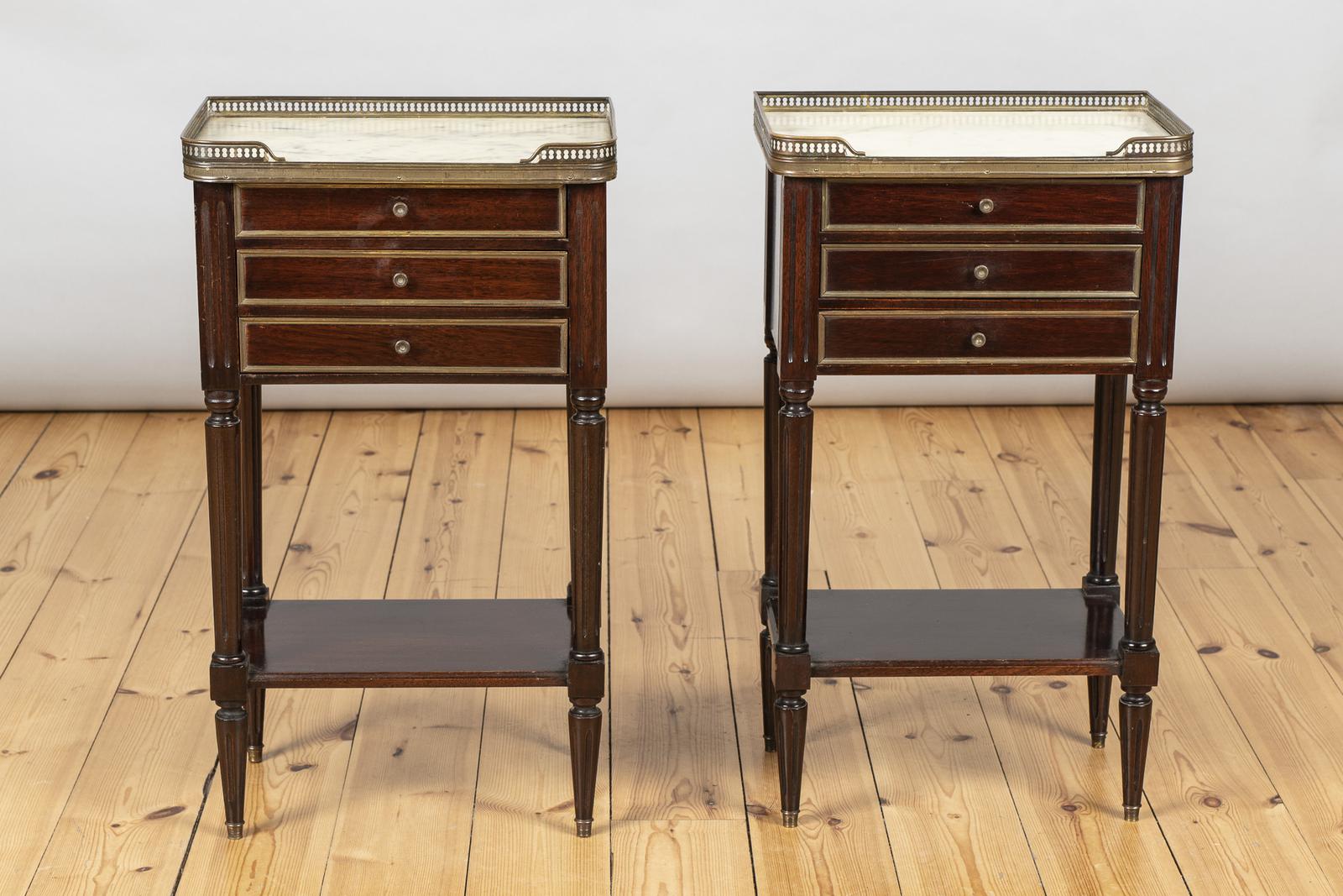 Pair of French Three Drawer Mahogany Bedside Cabinets (1 of 10) Pair of French Three Drawer Mahogany Bedside Cabinets (1 of 10)