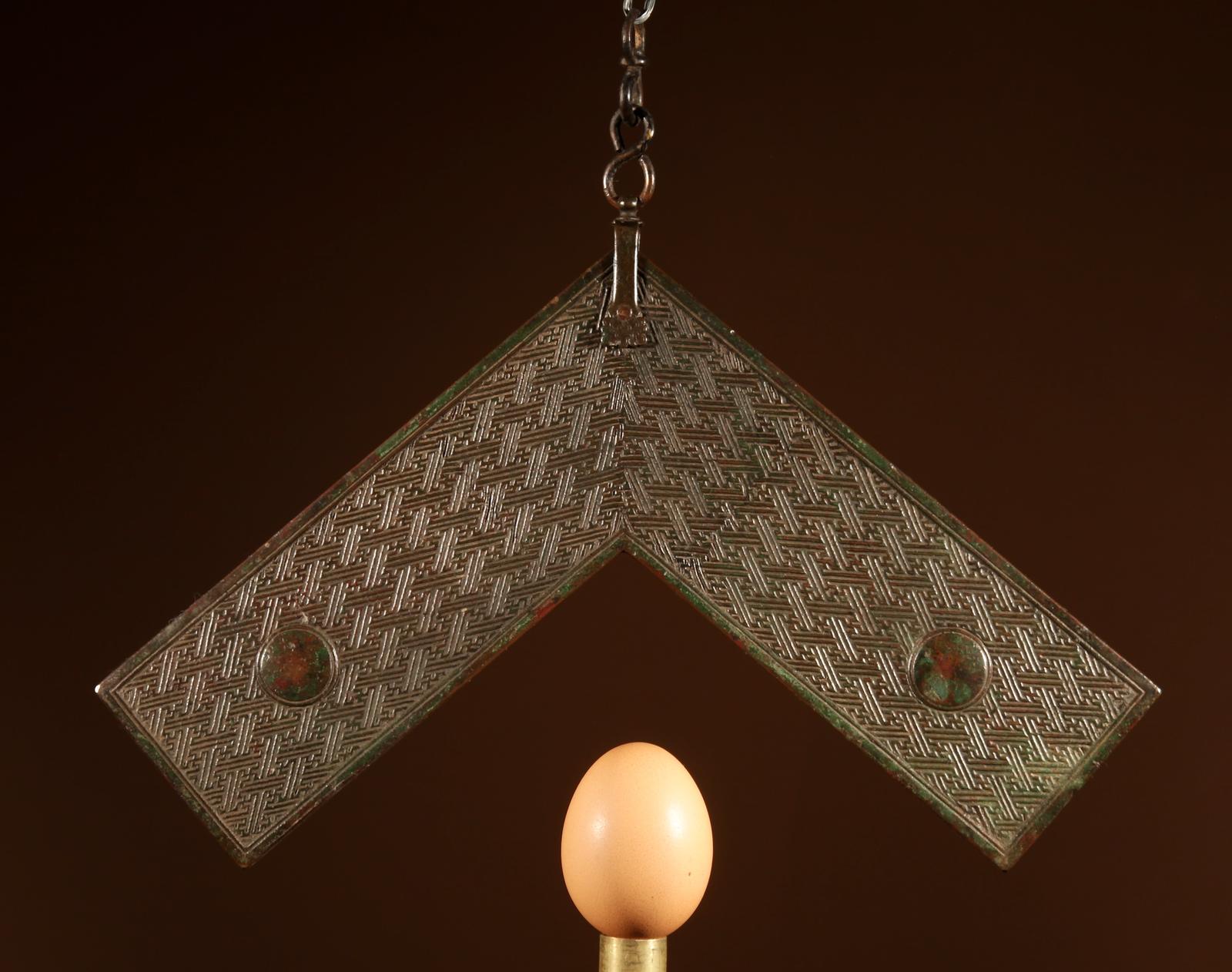 Chinese / Japanese Fine Cast Bronze Type of Lithophone Musical Qing Triangle (1 of 10)