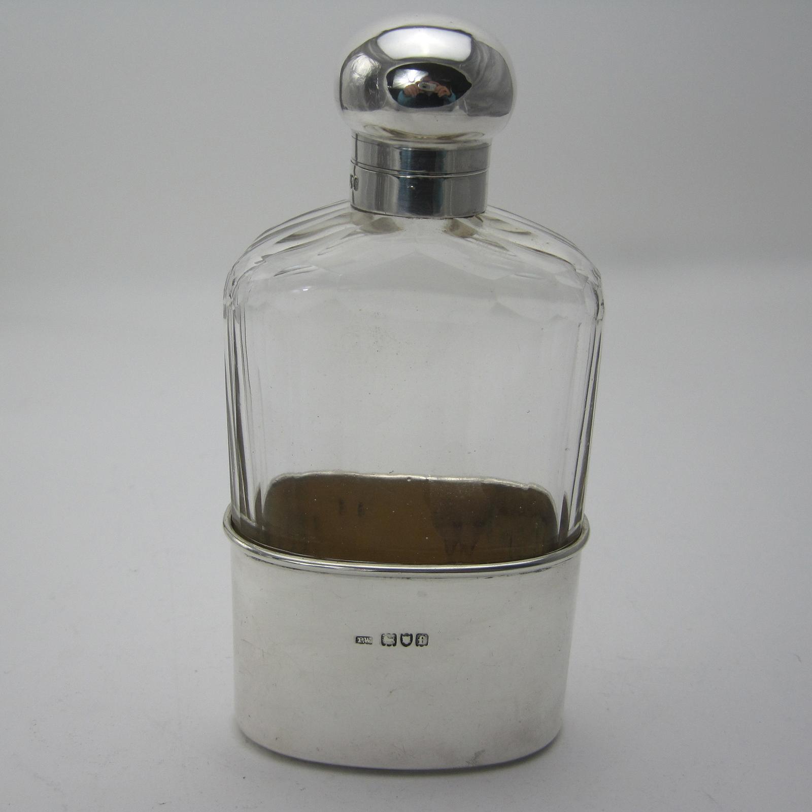 Very Good Quality Large Edwardian Silver & Cut Glass Flask (1 of 7) Very Good Quality Large Edwardian Silver & Cut Glass Flask (1 of 7)