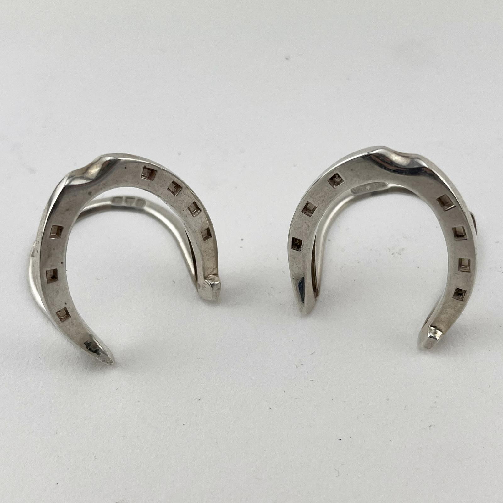 Pair of Victorian Sterling Silver Horse Shoe Menu Holders (1 of 5) Pair of Victorian Sterling Silver Horse Shoe Menu Holders (1 of 5)