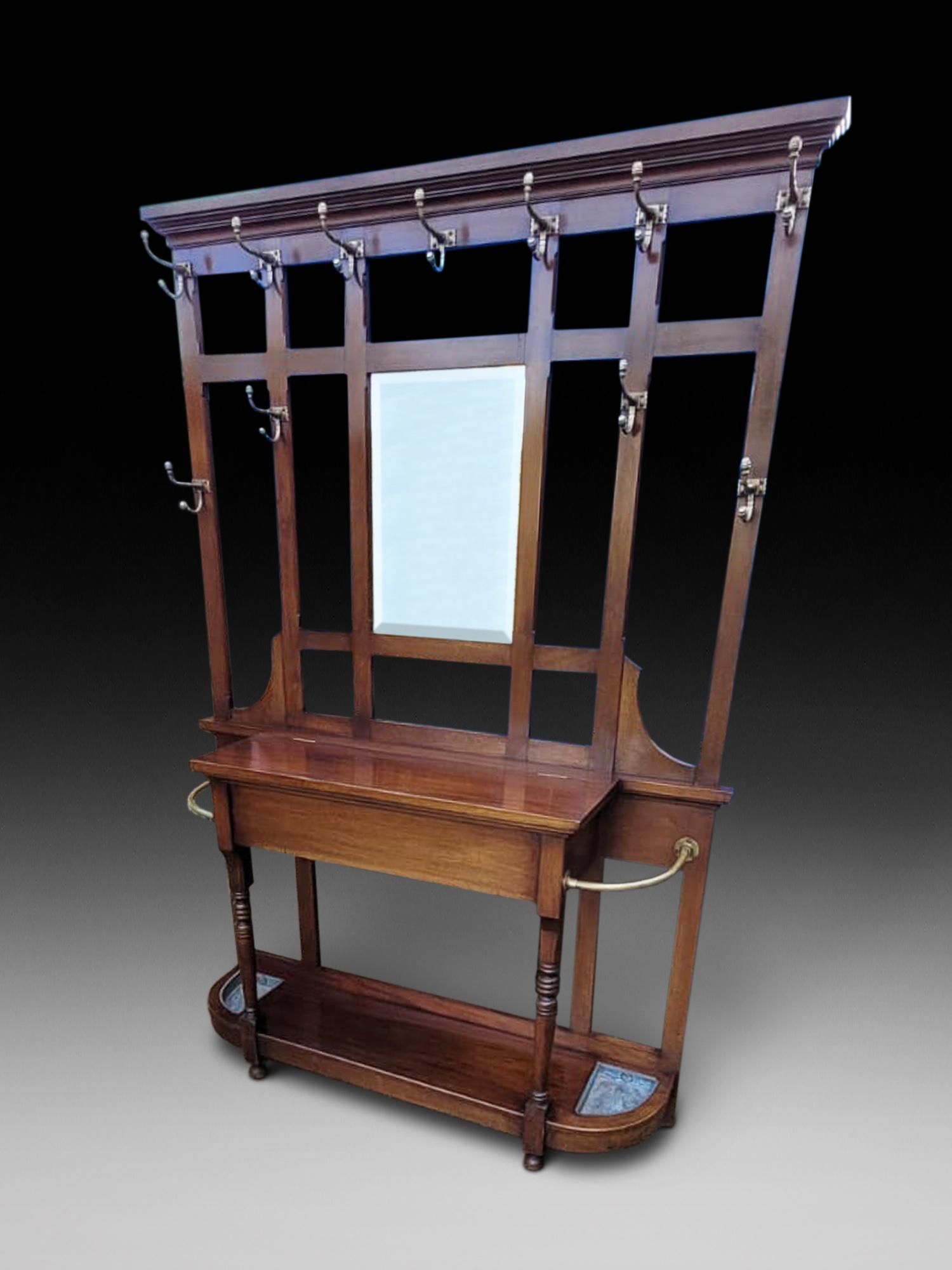 20th Century Liberty's Style Hall Stand (1 of 4) 20th Century Liberty's Style Hall Stand (1 of 4)