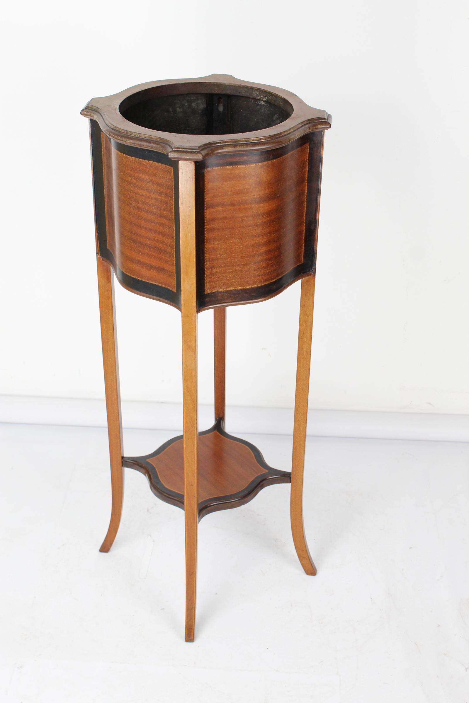 Edwardian Mahogany & Inlaid Jardinière / Plant Stand (1 of 13) Edwardian Mahogany & Inlaid Jardinière / Plant Stand (1 of 13)