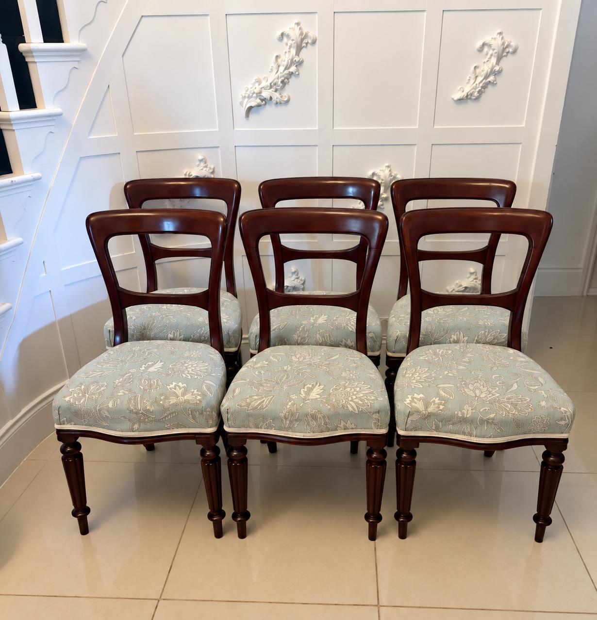 Antique Victorian Set of Six Mahogany Dining Chairs with Reeded Legs (1 of 12) Antique Victorian Set of Six Mahogany Dining Chairs with Reeded Legs (1 of 12)