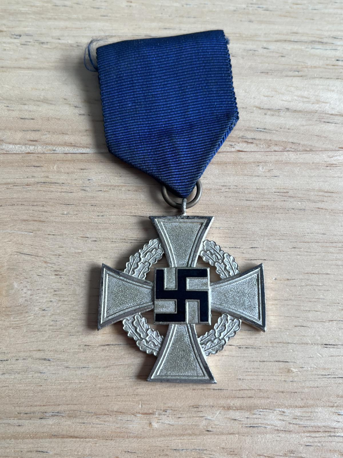 Third Reich - 25 Years Faithful Service Medal (1 of 7)