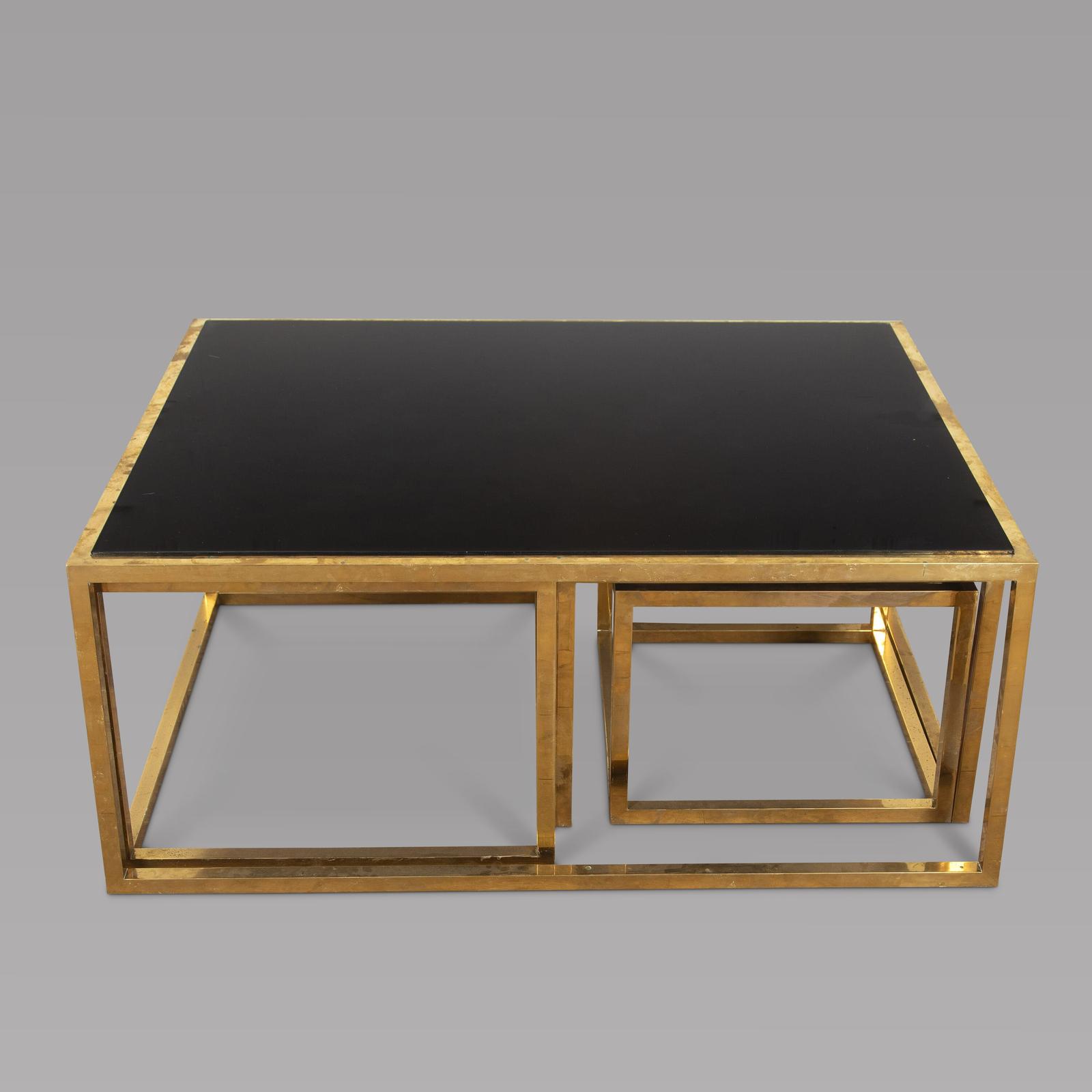 Nest of English 20th Century Glass Occasional Tables (1 of 4) Nest of English 20th Century Glass Occasional Tables (1 of 4)