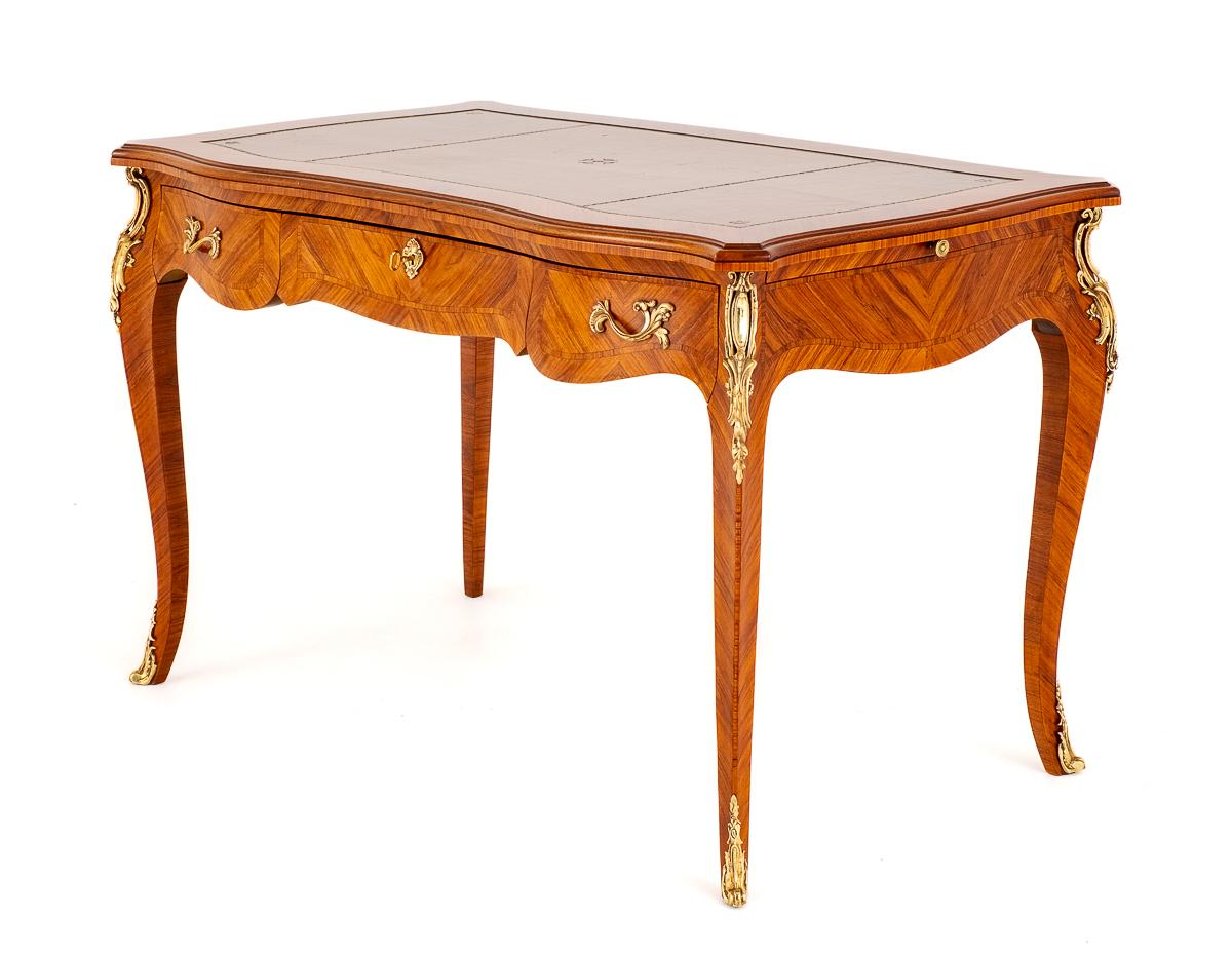 French Kingwood Bureau Plat (1 of 13) French Kingwood Bureau Plat (1 of 13)