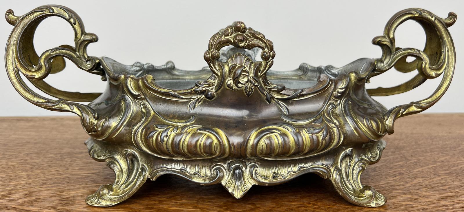 Jardinieres - main image