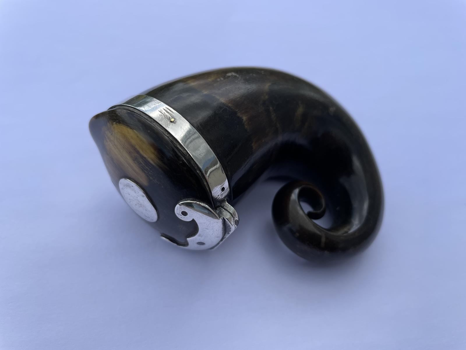 Scottish Victorian Horn & White Metal Snuff Mull (1 of 5) Scottish Victorian Horn & White Metal Snuff Mull (1 of 5)