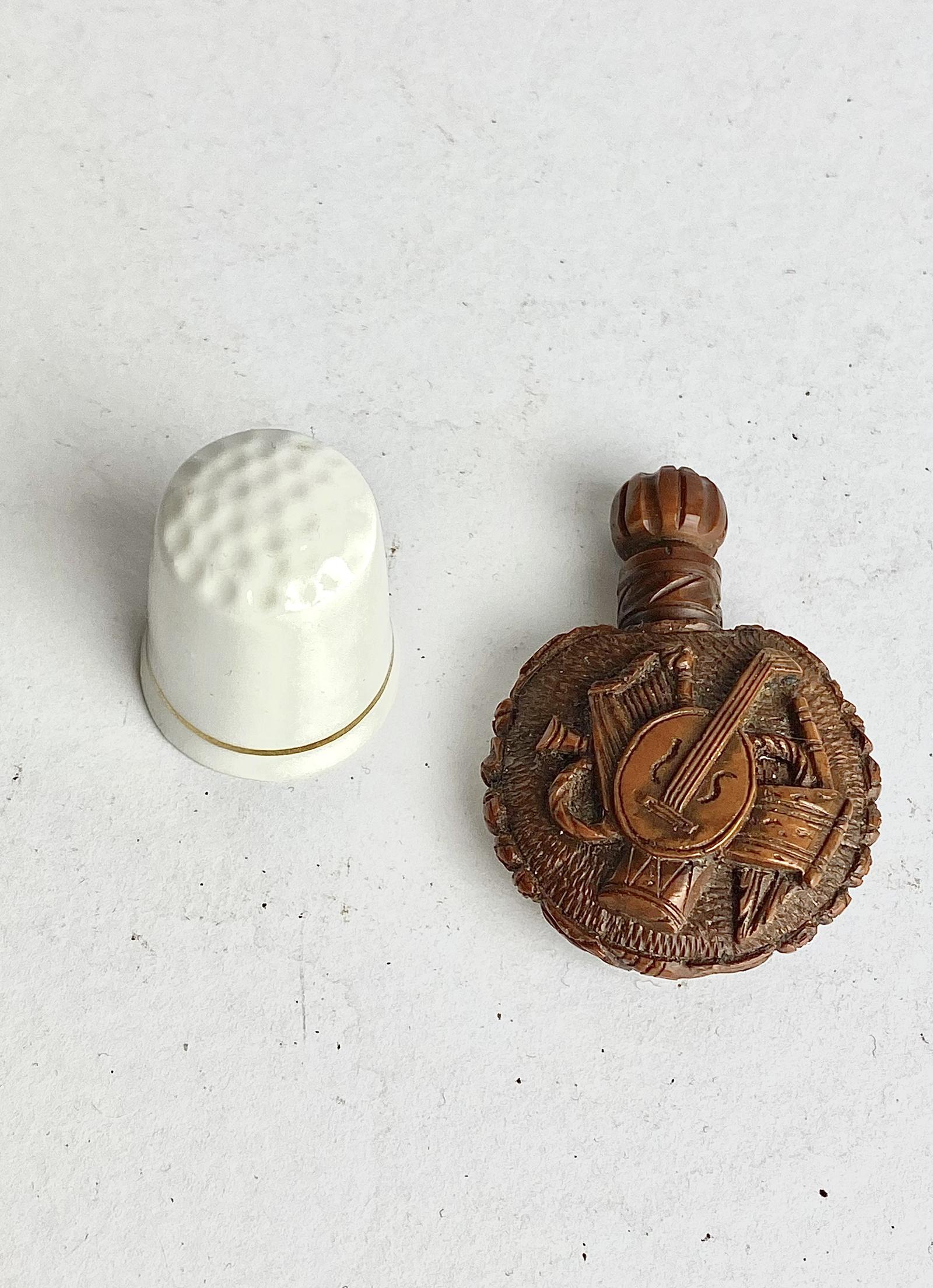 Coquila Nut Scent Bottle (1 of 3)