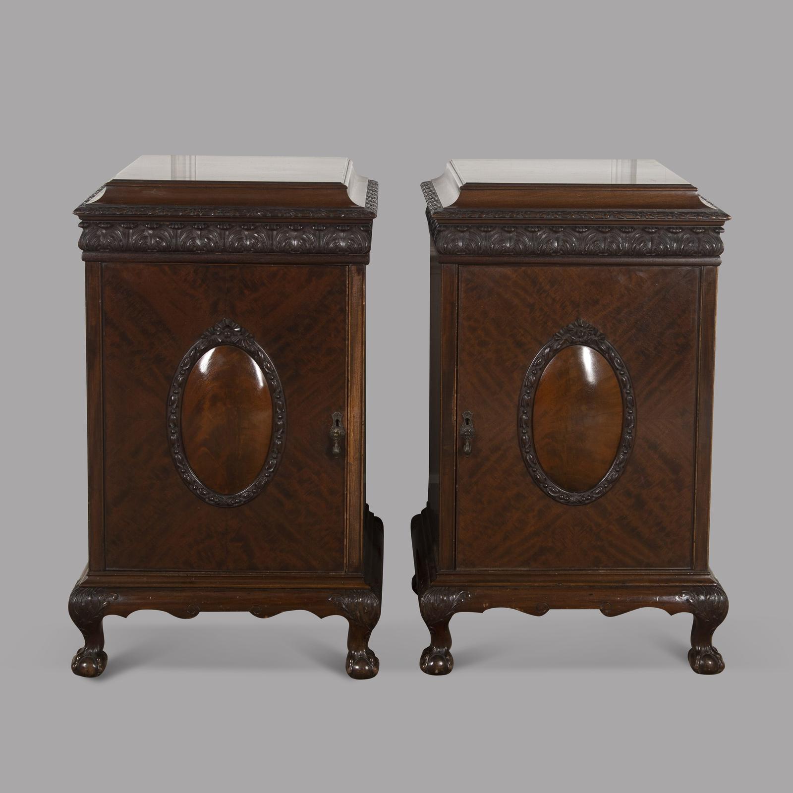 Pair of Large English Mahogany Pedestal / Bedside Side Tables (1 of 5) Pair of Large English Mahogany Pedestal / Bedside Side Tables (1 of 5)