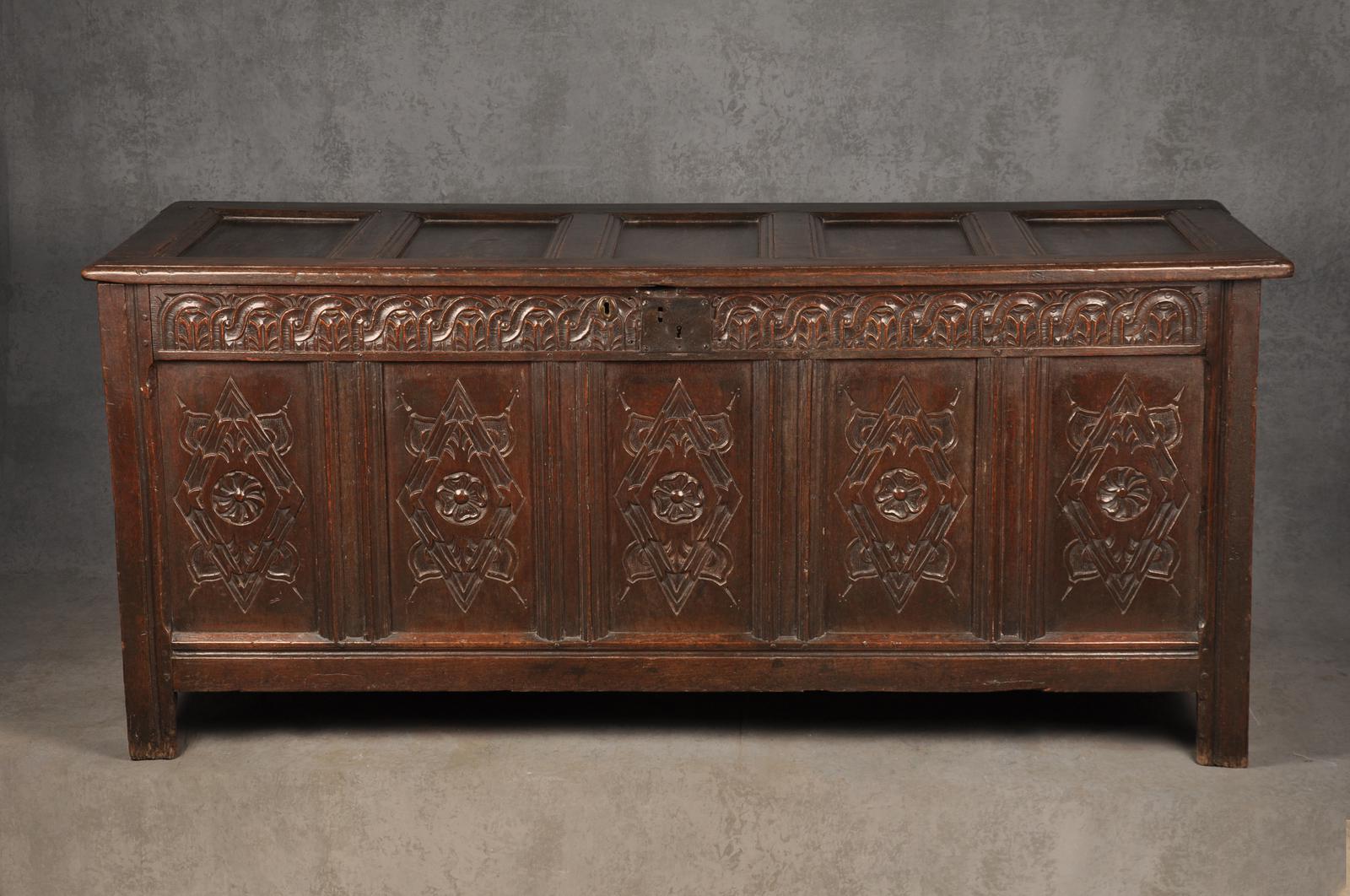 Large 17th Century Oak Coffer (1 of 10)