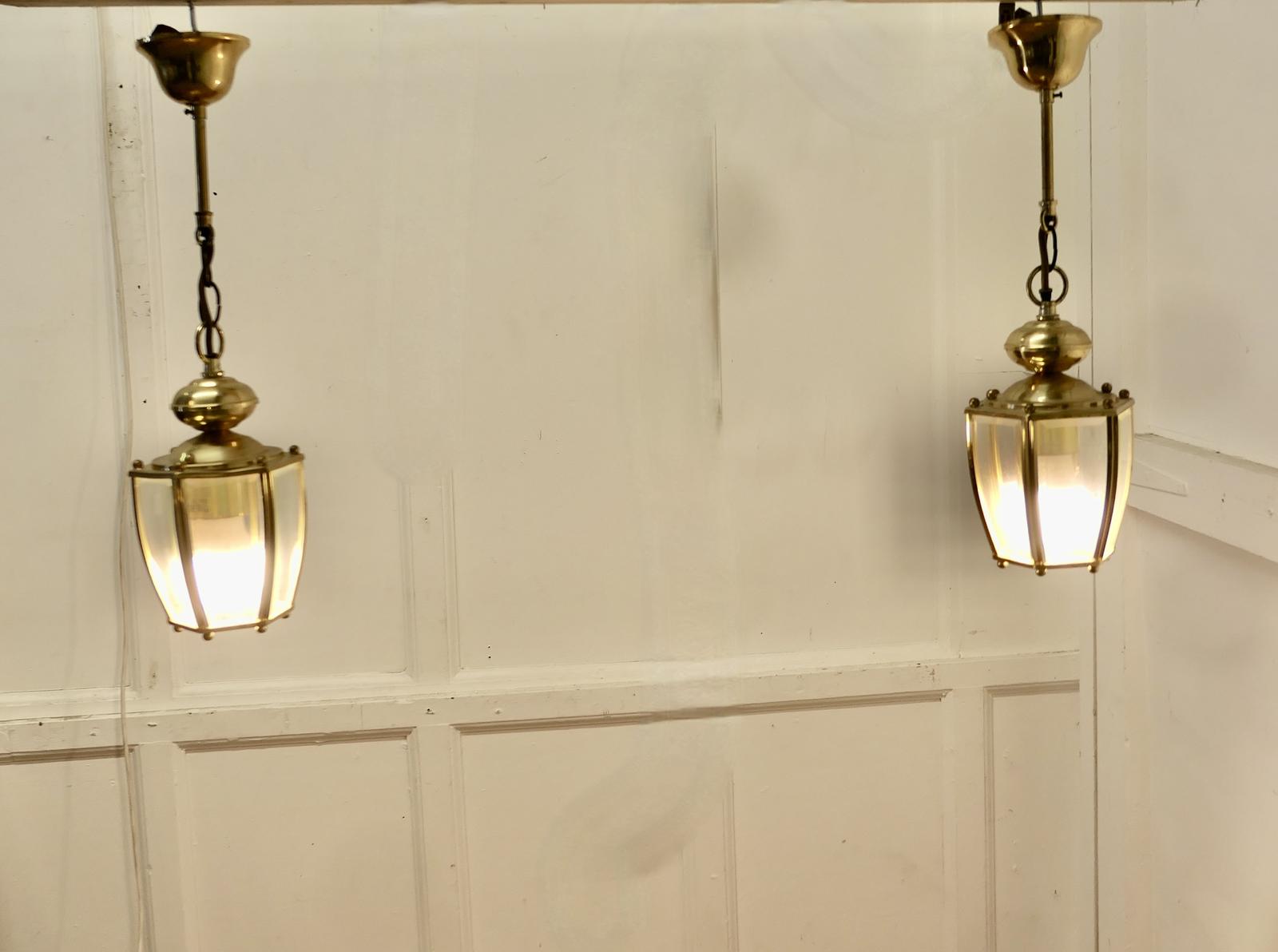 Quality Pair of Art Deco Style Brass & Glass Lanterns (1 of 8)