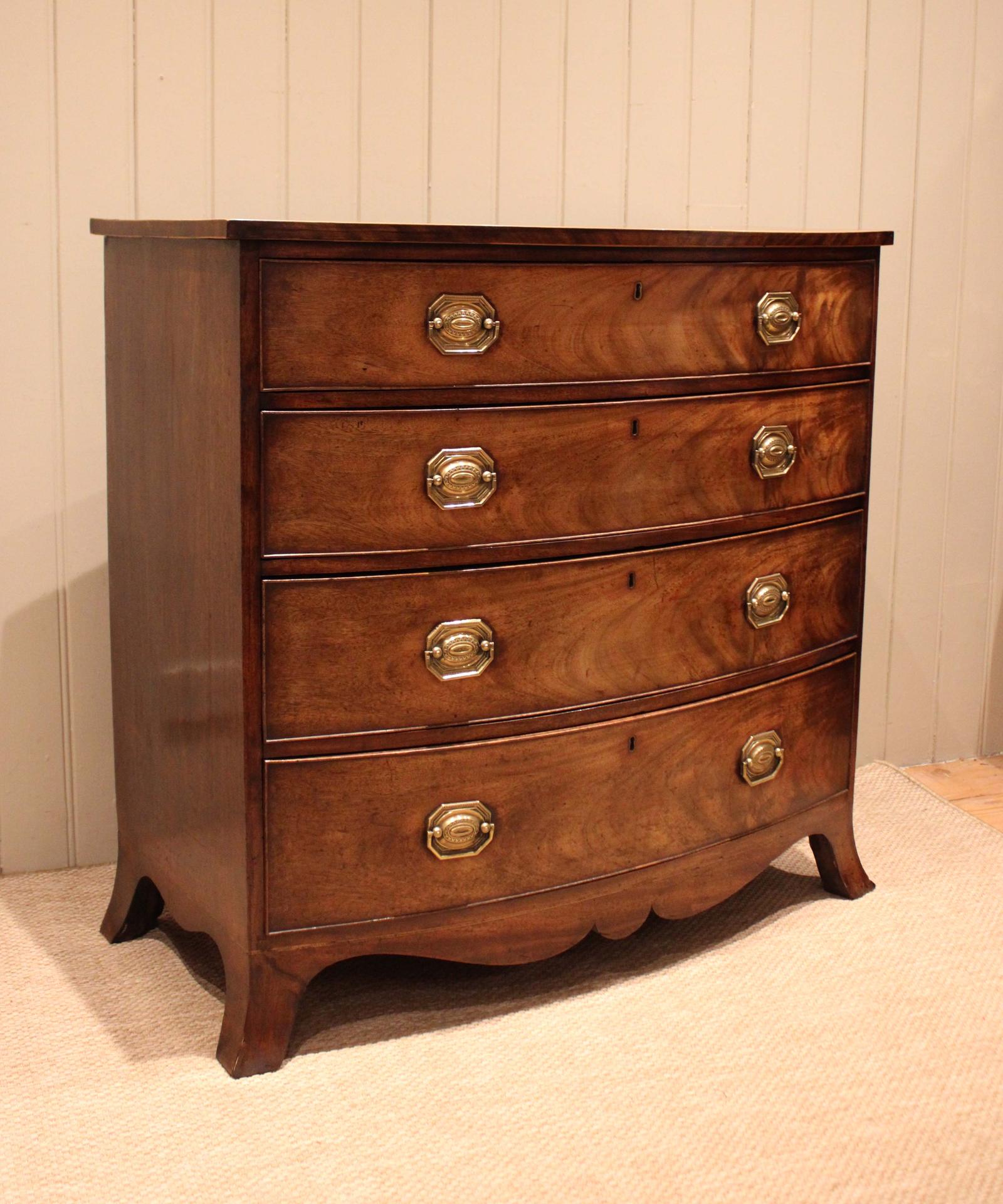 Figure Mahogany Bow Front Chest of Drawers (1 of 12) Figure Mahogany Bow Front Chest of Drawers (1 of 12)