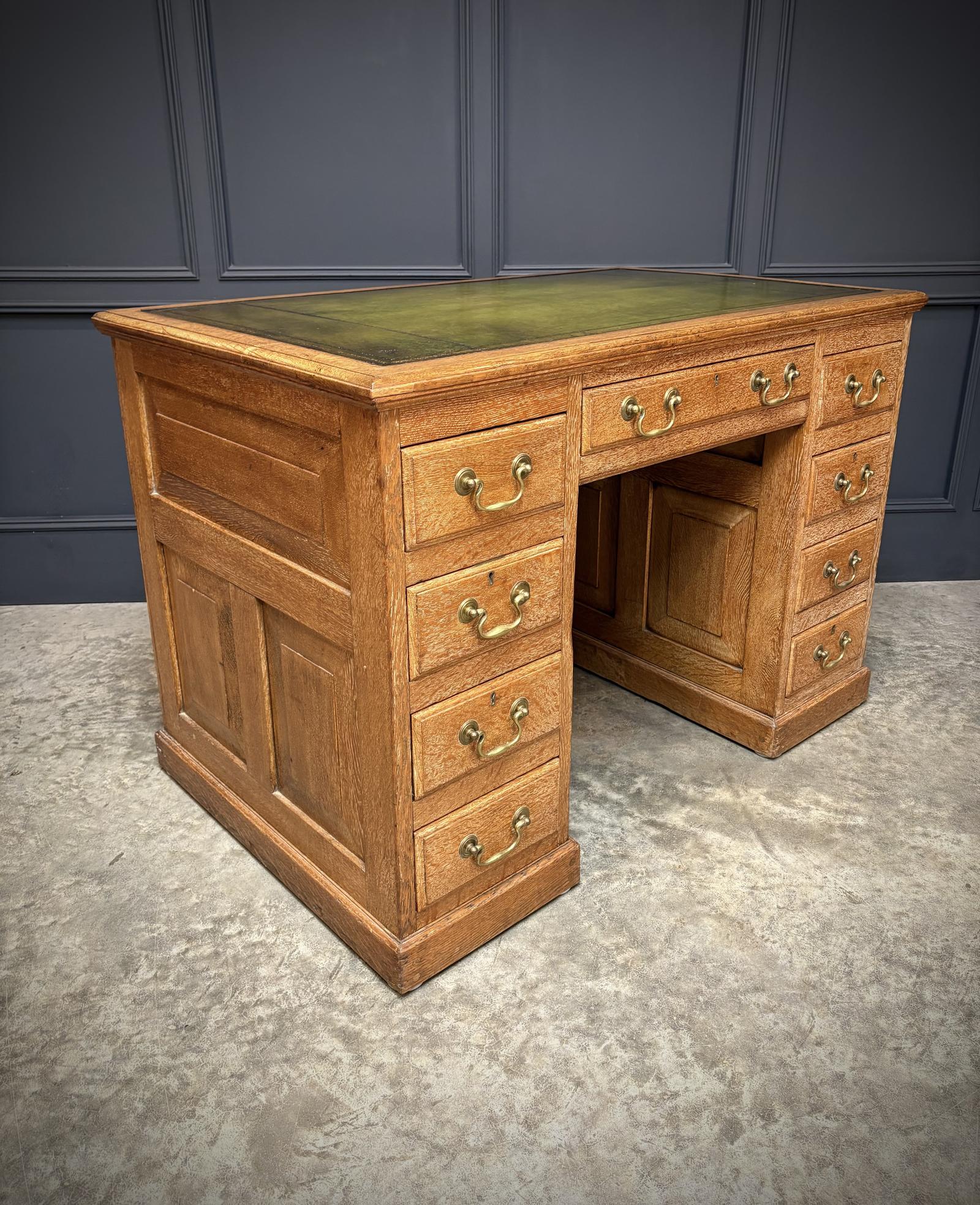 Freestanding Oak Kneehole Desk (1 of 17)