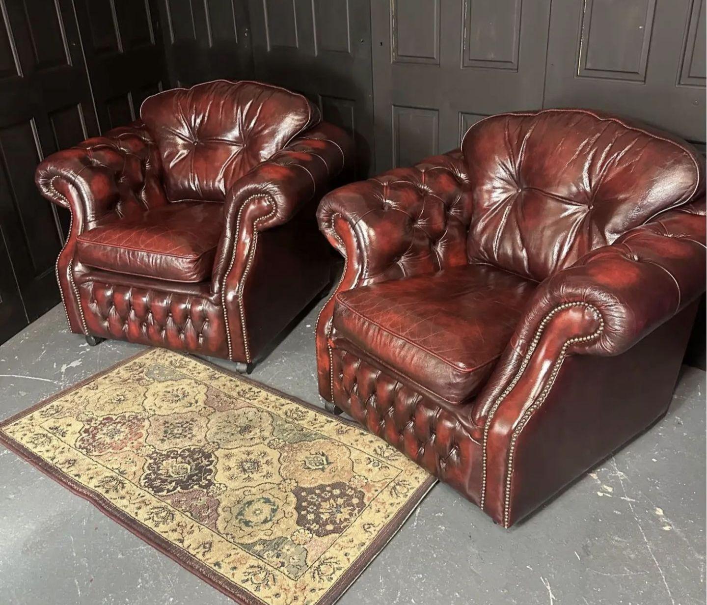 Vintage Comfy Pair Warwick Chesterfield Club Chairs - Delivery Available 0331 (1 of 9) Vintage Comfy Pair Warwick Chesterfield Club Chairs - Delivery Available 0331 (1 of 9)