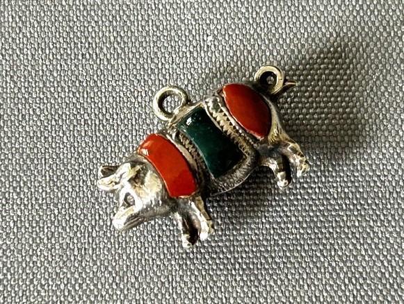 Hallmarked Edwardian Silver and Agate Pig Charm (1 of 4) Hallmarked Edwardian Silver and Agate Pig Charm (1 of 4)