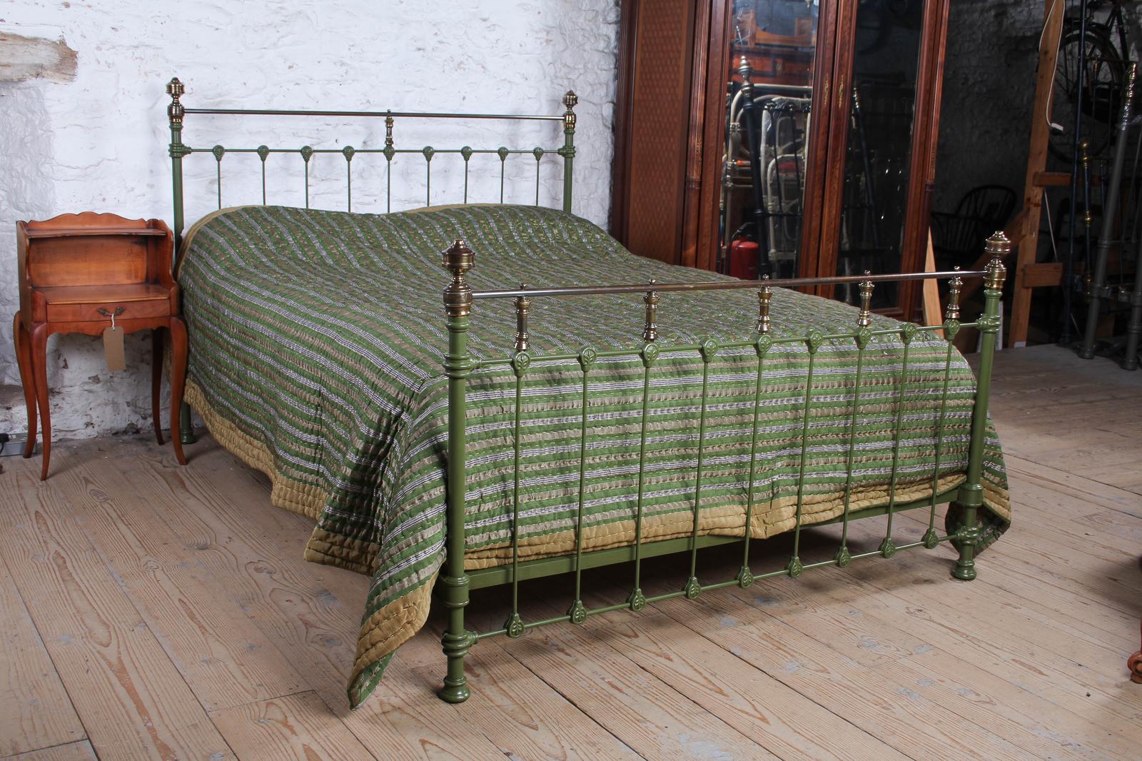 Classically French King Size Iron & Brass Bed (1 of 9)