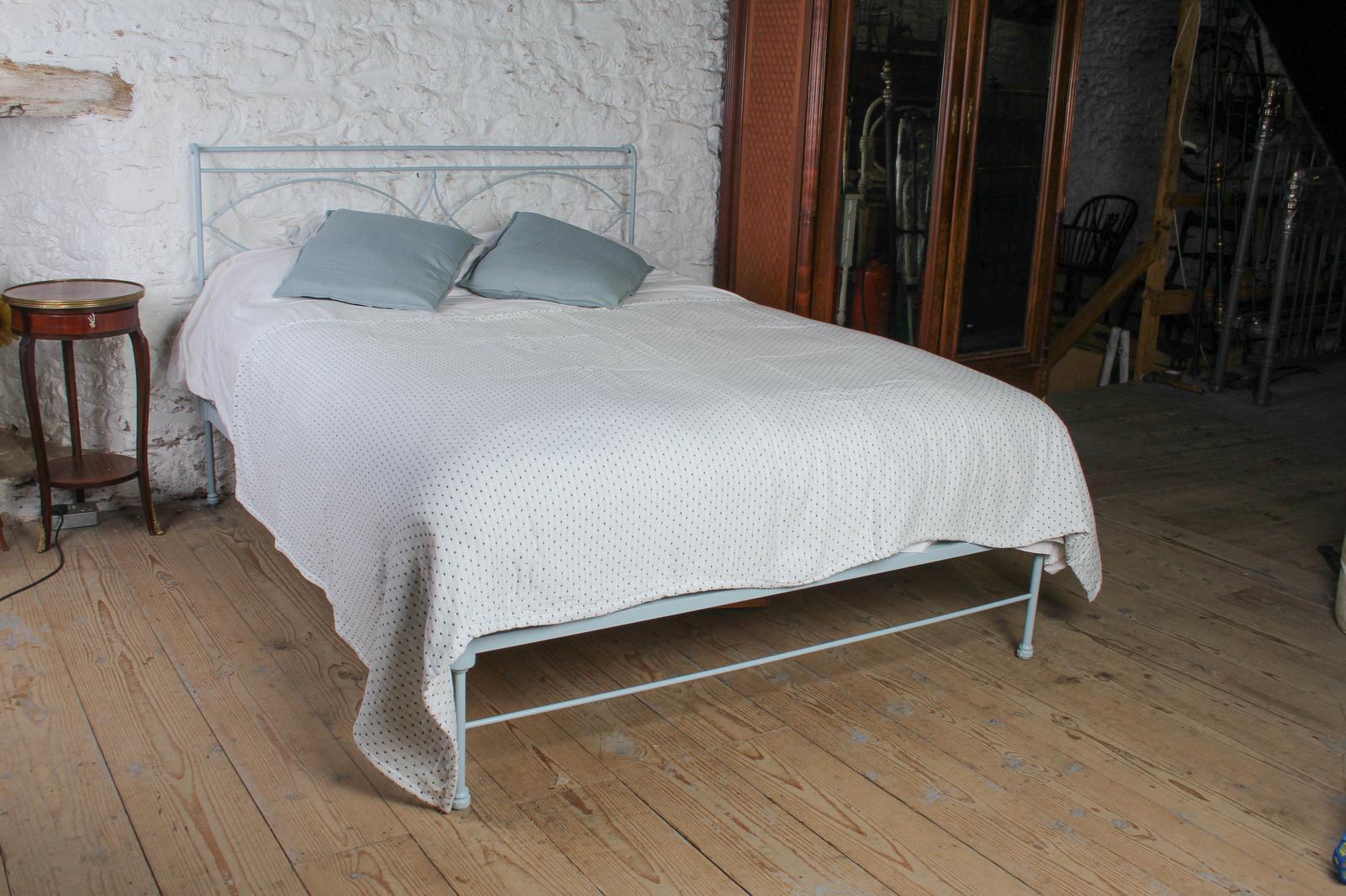 Distinctive & Delightful Forged Iron Portuguese King Size Bed (1 of 7)