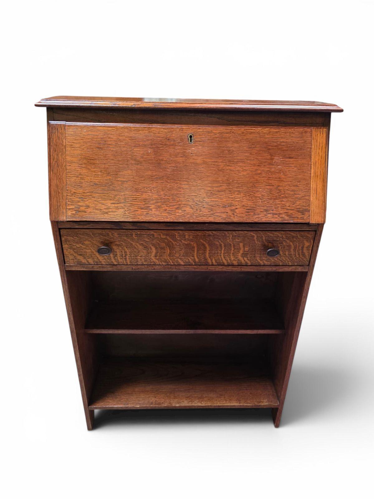 Bureau / Writing Desk / Oak Wood c.1930 (1 of 9) Bureau / Writing Desk / Oak Wood c.1930 (1 of 9)