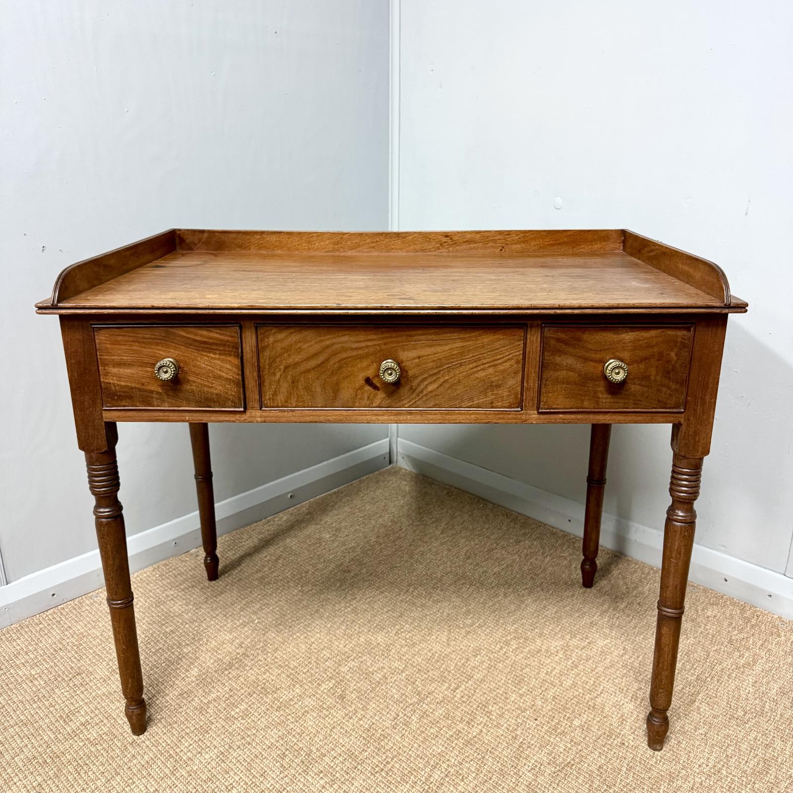 Regency 3 Drawer Dressing Table with Gallery Top (1 of 8) Regency 3 Drawer Dressing Table with Gallery Top (1 of 8)