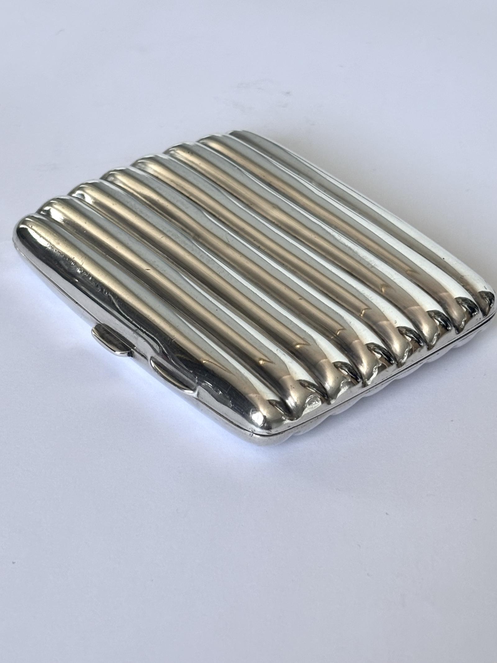 George V Silver Gilt Curved Cigarette Cheroot Cigarillo Case - Thomas Bishton 1919 (1 of 11) George V Silver Gilt Curved Cigarette Cheroot Cigarillo Case - Thomas Bishton 1919 (1 of 11)