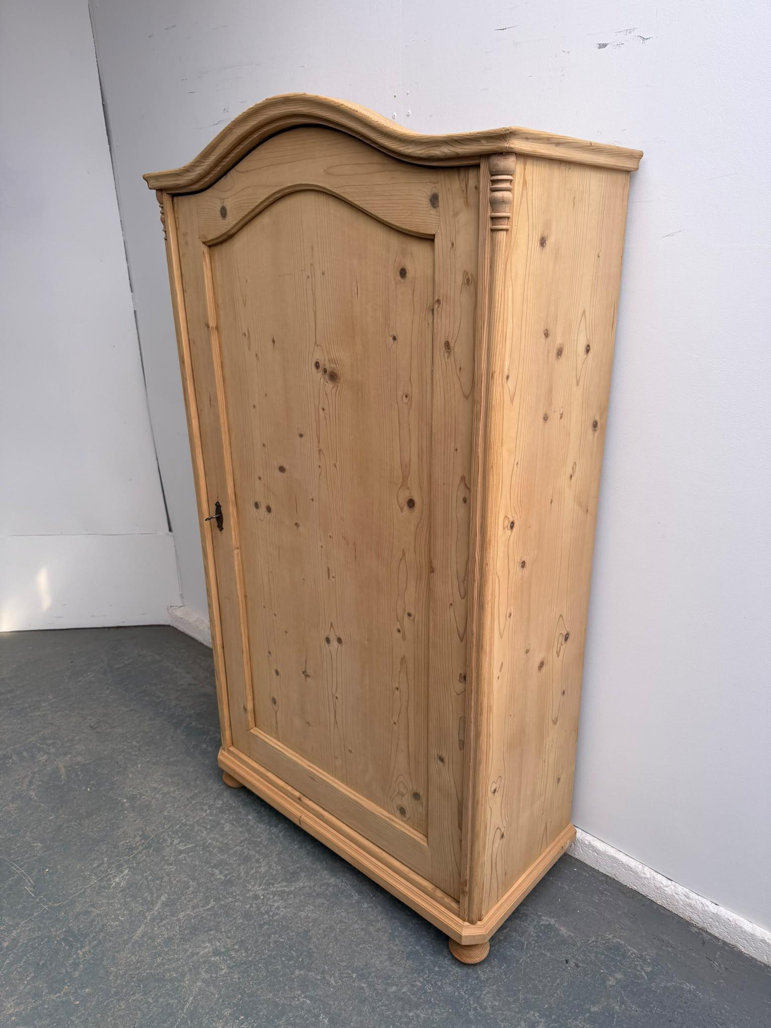 Clean Shallow Arched Antique Pine Victorian Cupboard to wax / paint (1 of 8) Clean Shallow Arched Antique Pine Victorian Cupboard to wax / paint (1 of 8)