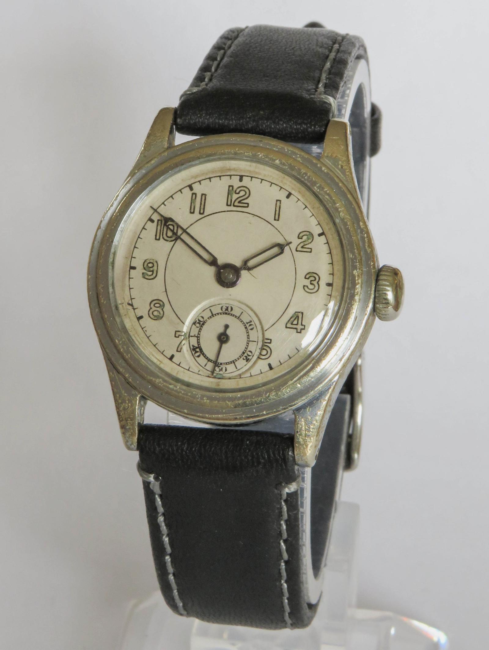 Watch : 1940s Mid-size Stauffer Peerex Wrist Watch (1 of 5)