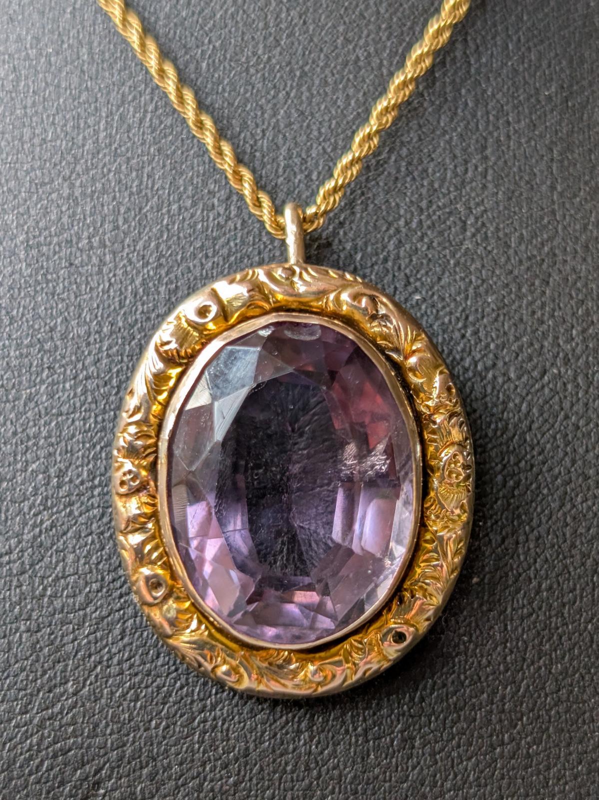 Large Victorian 9ct Gold Amethyst Pendant & Chain (1 of 11) Large Victorian 9ct Gold Amethyst Pendant & Chain (1 of 11)