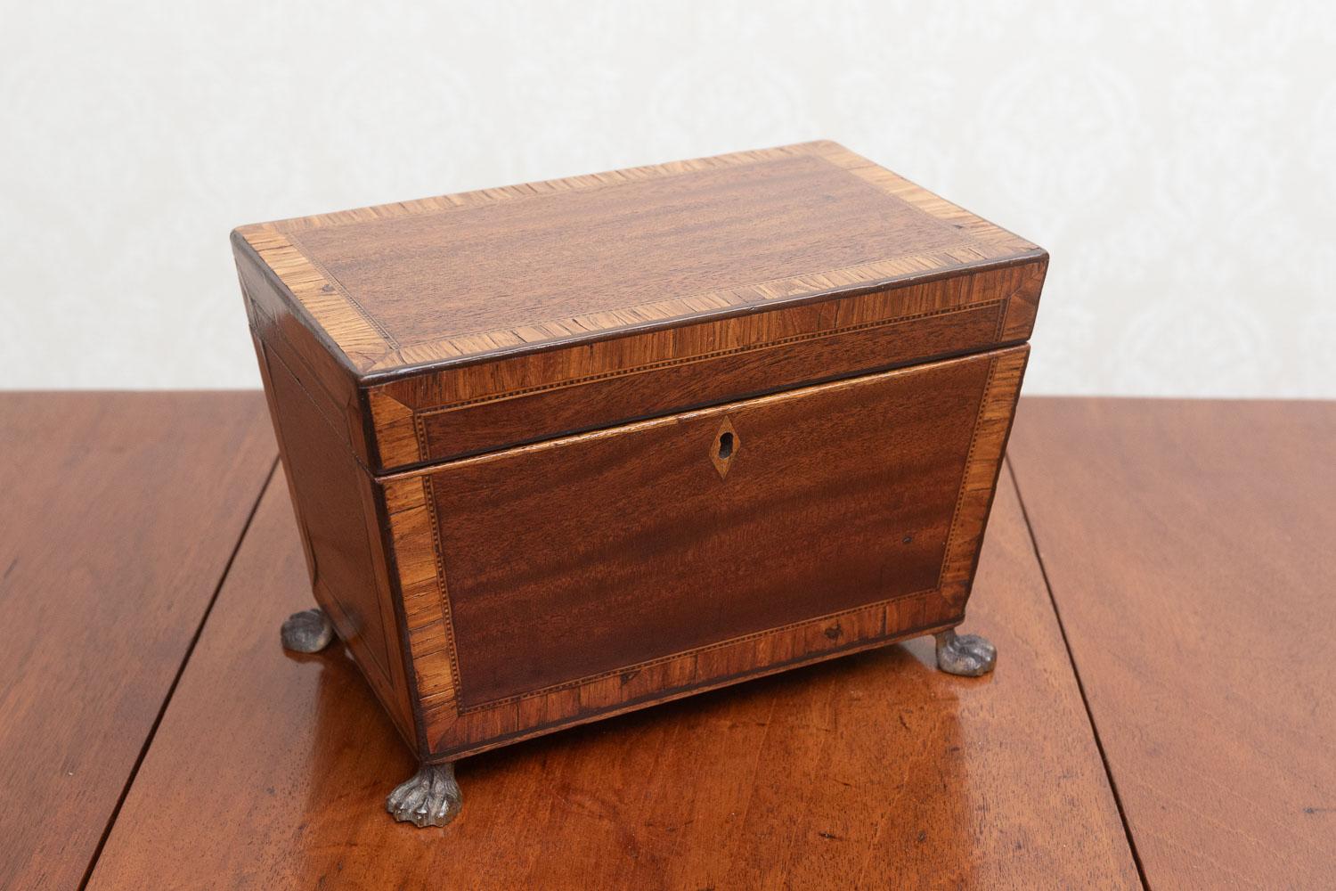 Fine Georgian Mahogany Tea Caddy (1 of 8)