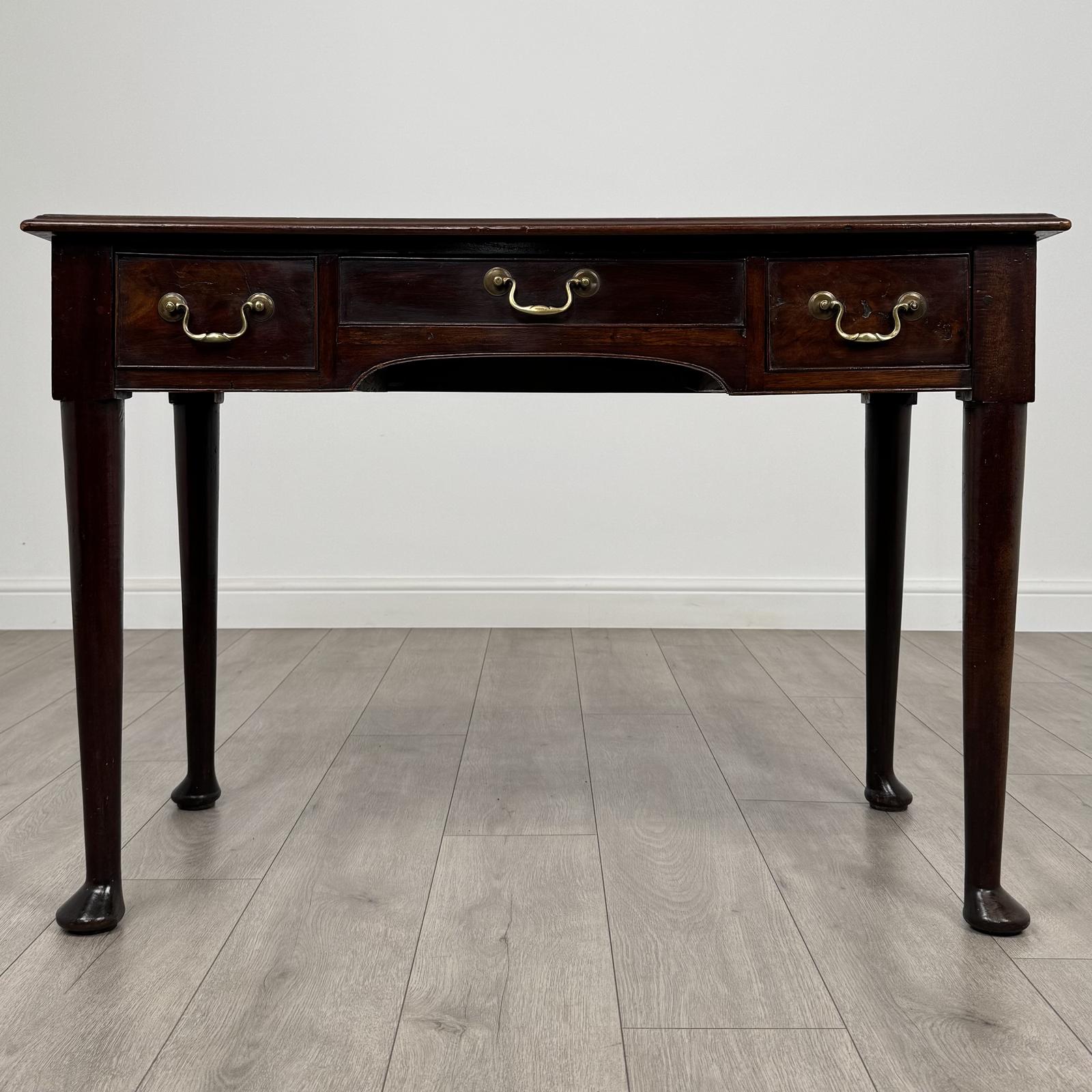 Antique 18th Century Quality Writing Table in Mahogany (1 of 11) Antique 18th Century Quality Writing Table in Mahogany (1 of 11)