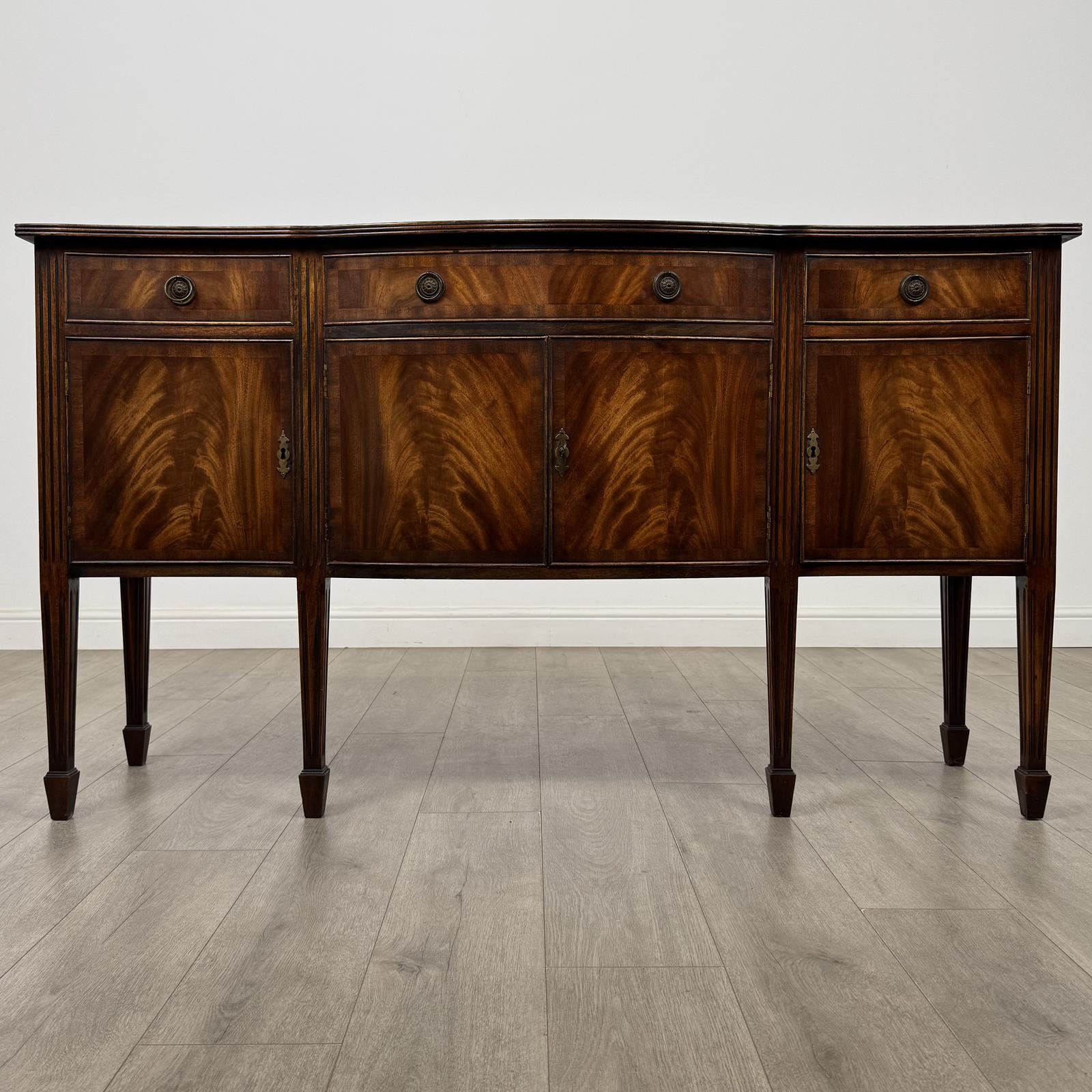 Antique 20th Century Bow Front Sideboard In Mahogany (1 of 12) Antique 20th Century Bow Front Sideboard In Mahogany (1 of 12)