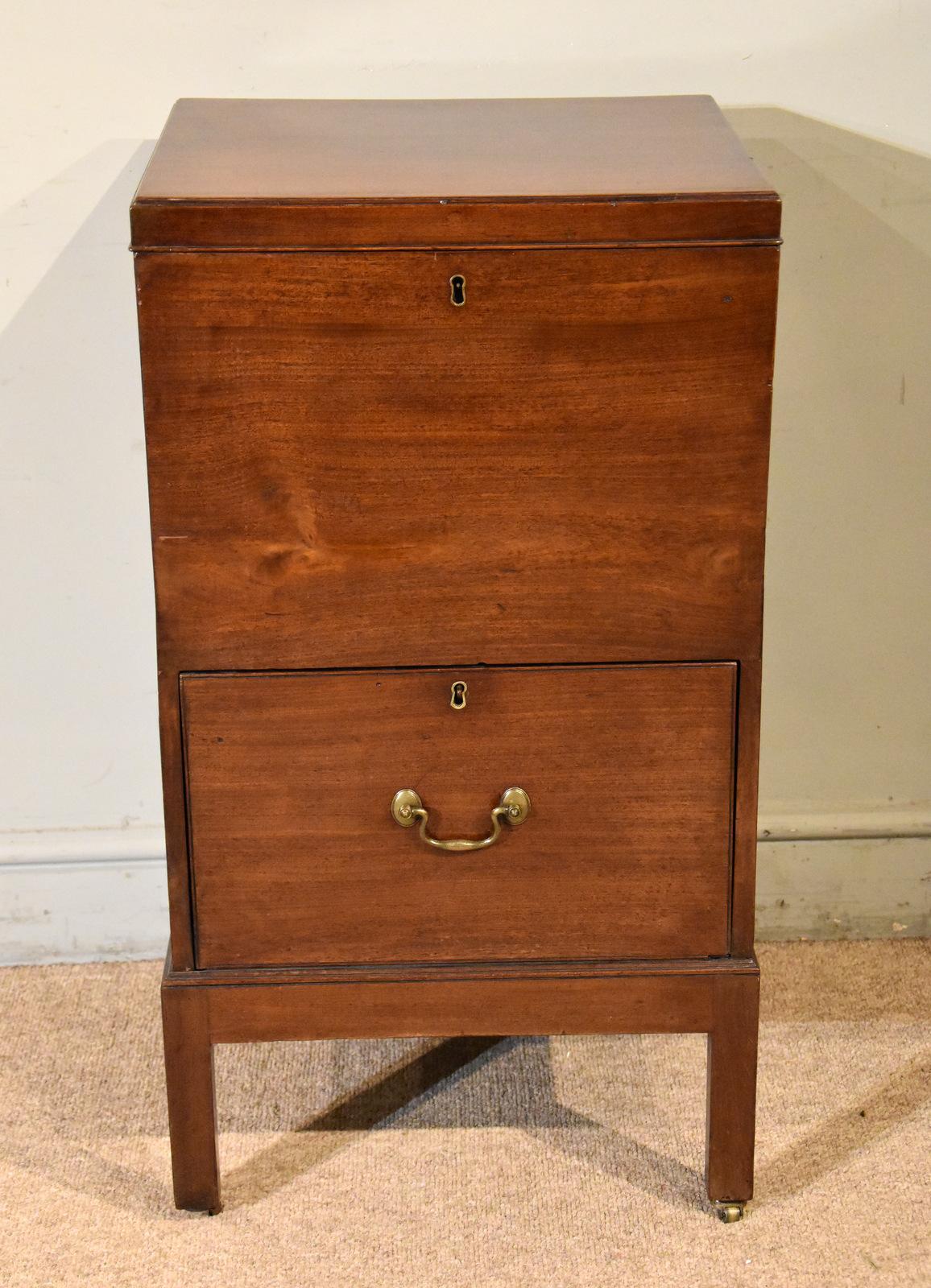 18th Century Mahogany Cellarette (1 of 7)