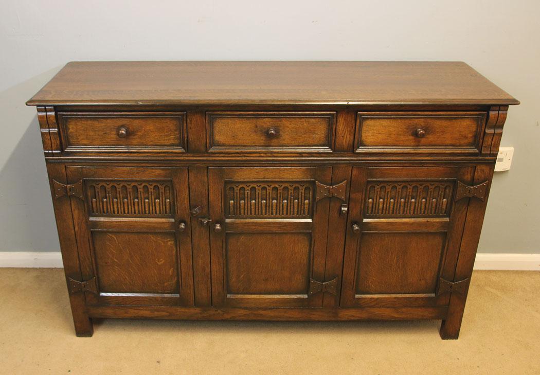 Oak Sideboard Dresser Base (1 of 15)
