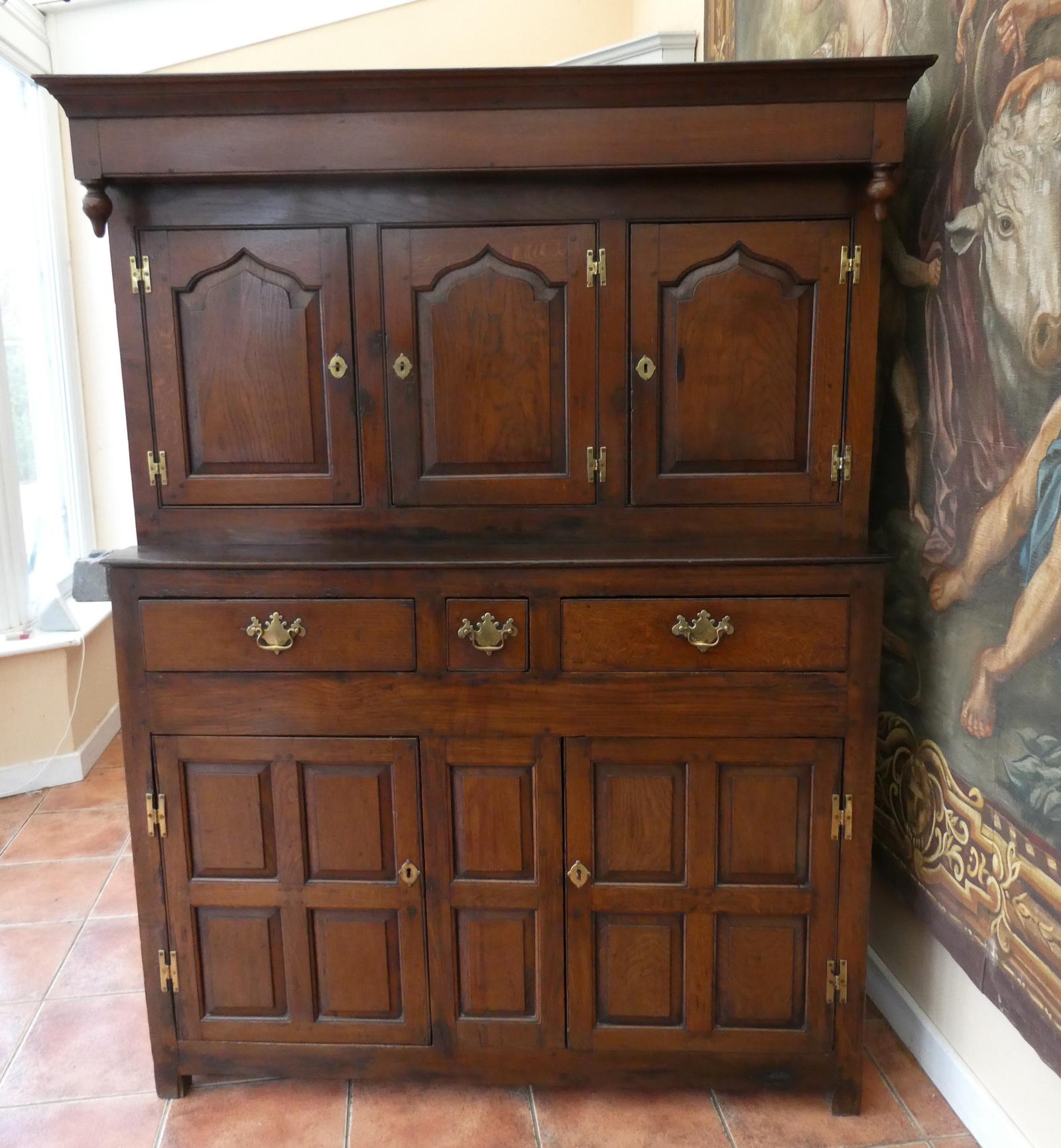 Court Cupboard Country Oak 1640-1660 (Splits into 2) (1 of 17) Court Cupboard Country Oak 1640-1660 (Splits into 2) (1 of 17)