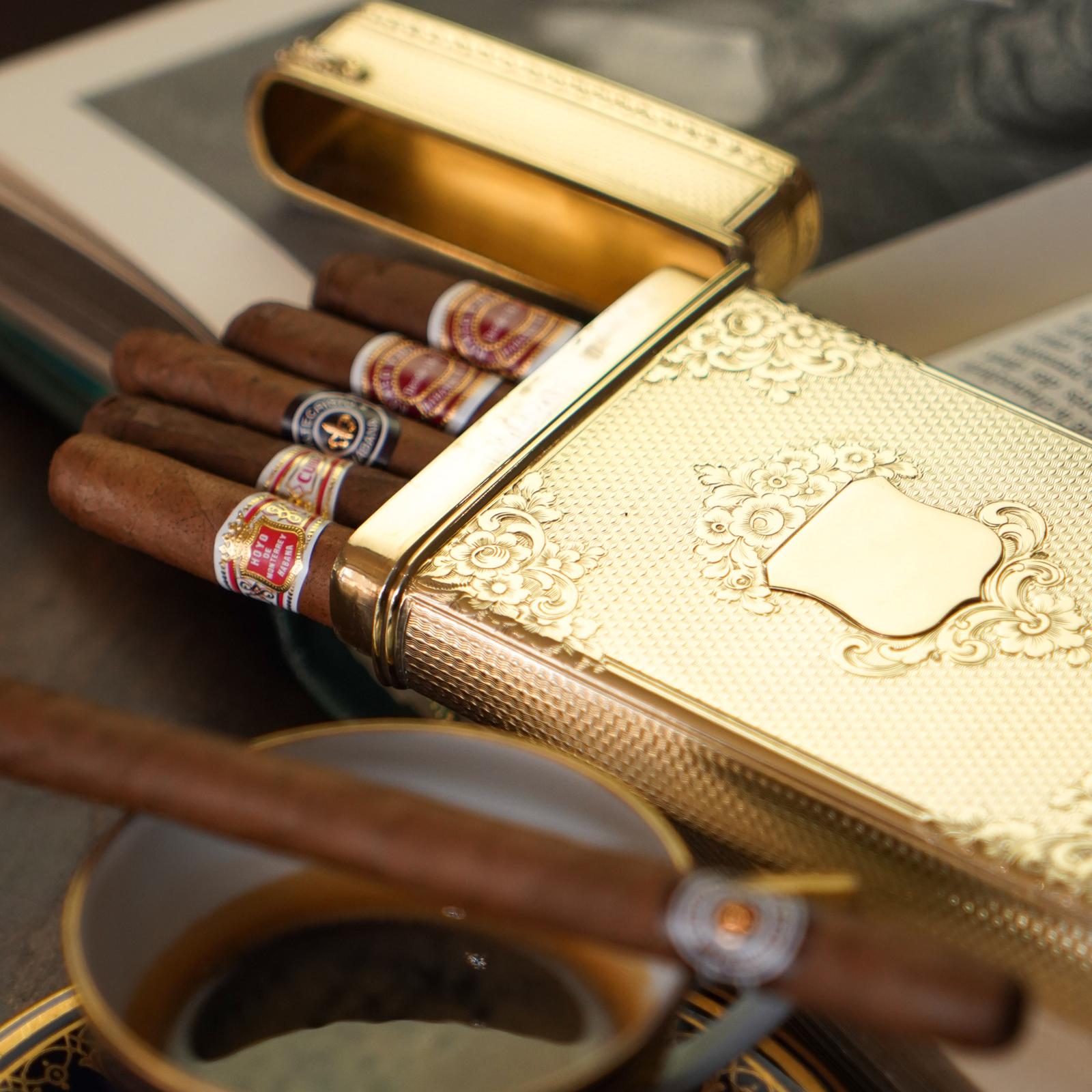 Heavy Antique Victorian Sterling Silver Gilt Cigar / Cheroot Case - London 1850 (1 of 28)