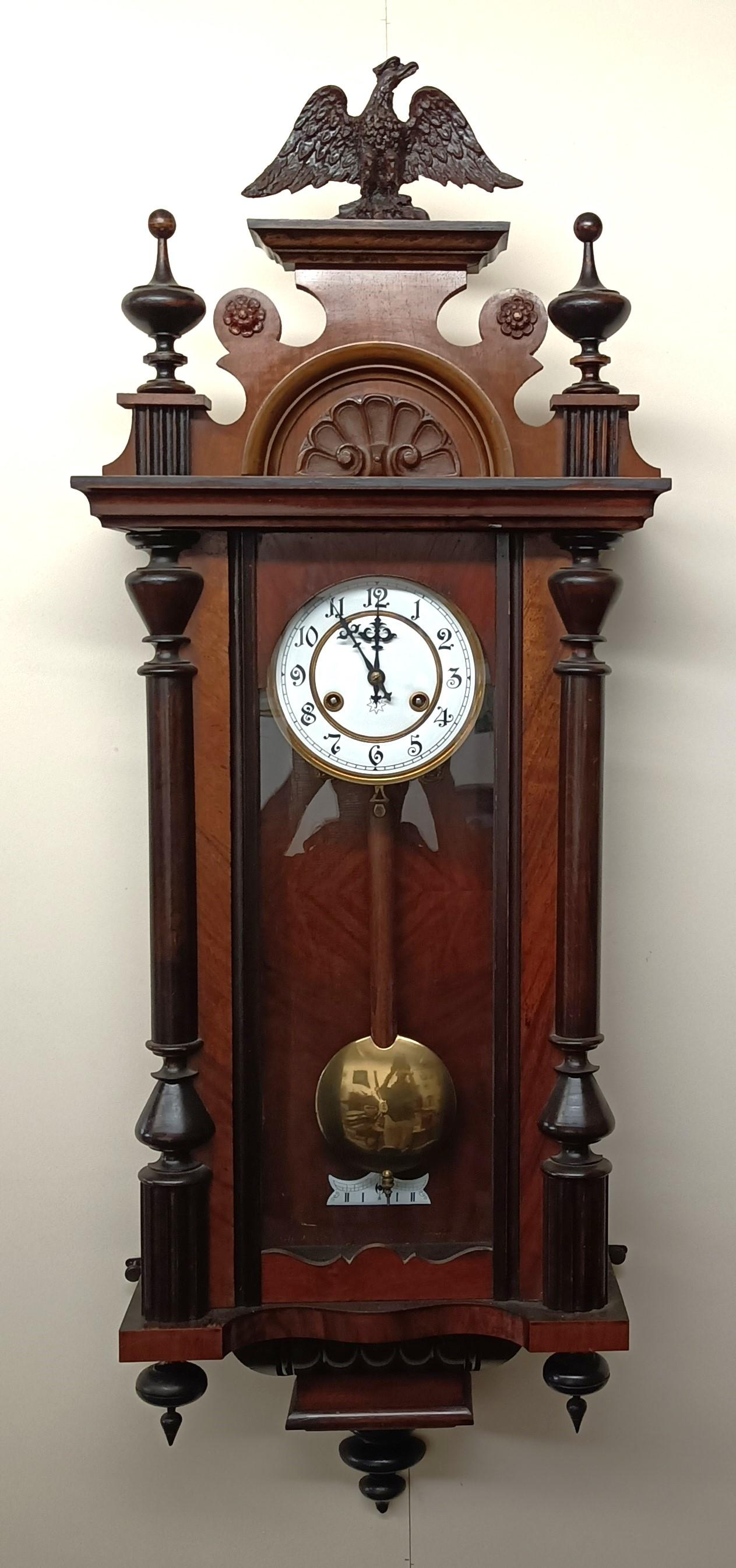 Walnut Vienna Style Wall Clock c.1900 (1 of 5)