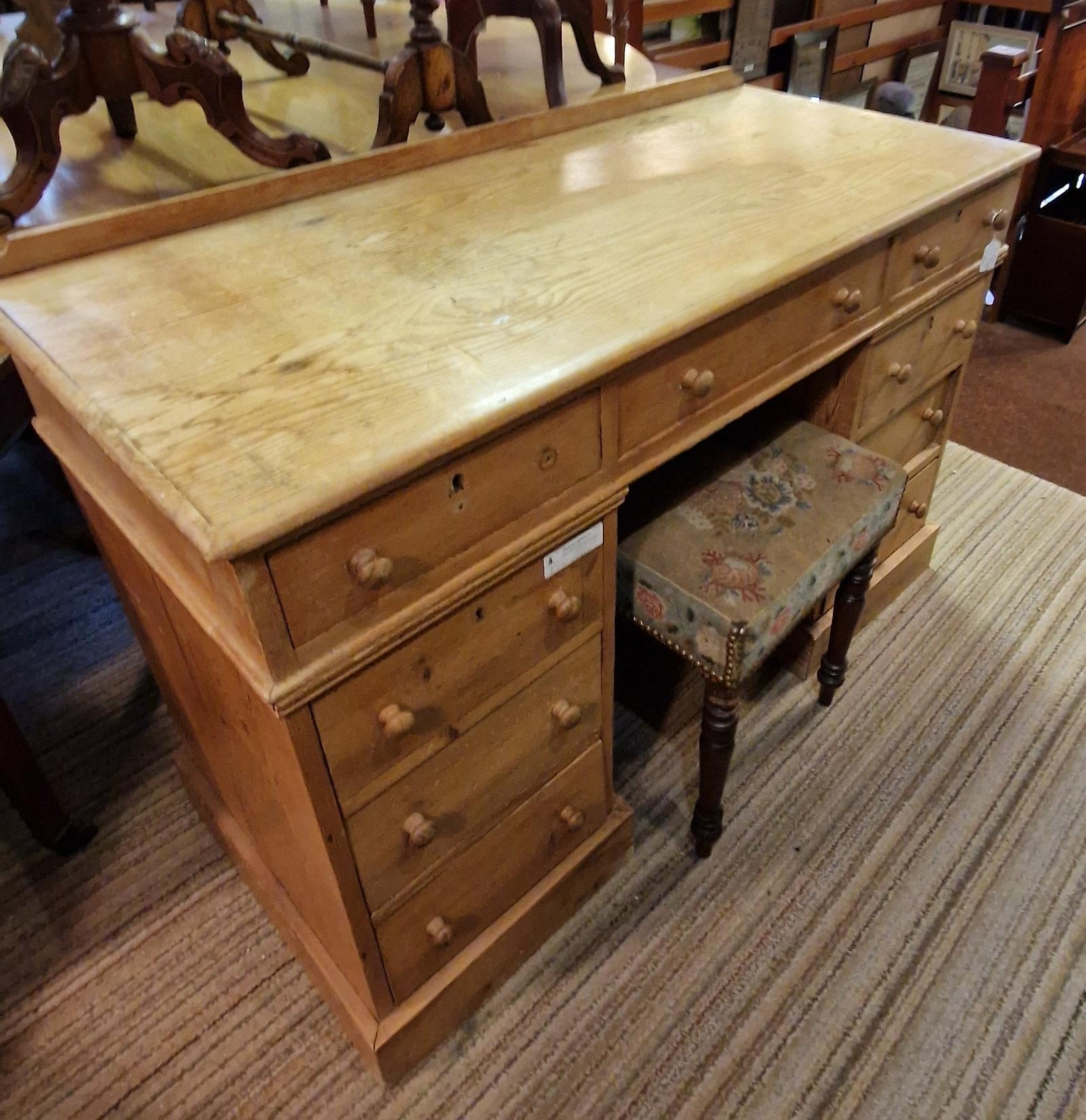 Charming Antique Pine Pedestal Desk C1900 A.F. (1 of 13) Charming Antique Pine Pedestal Desk C1900 A.F. (1 of 13)