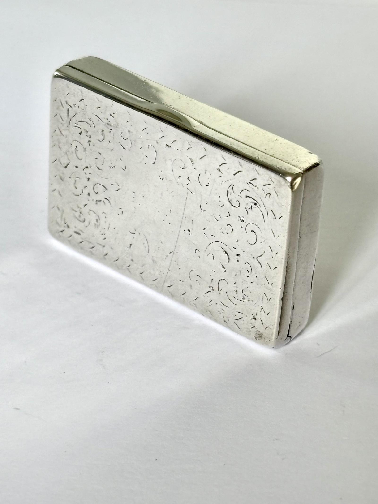 Antique Silver Victorian Snuff Box James Walter Tiptaft - Birmingham 1891 (1 of 9) Antique Silver Victorian Snuff Box James Walter Tiptaft - Birmingham 1891 (1 of 9)