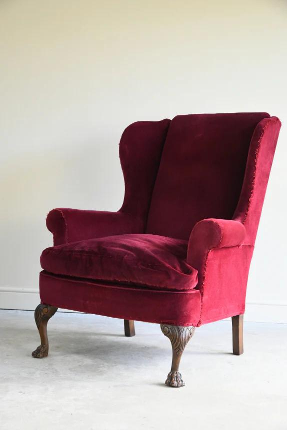 Traditional Style Wing Back Armchair (1 of 11) Traditional Style Wing Back Armchair (1 of 11)
