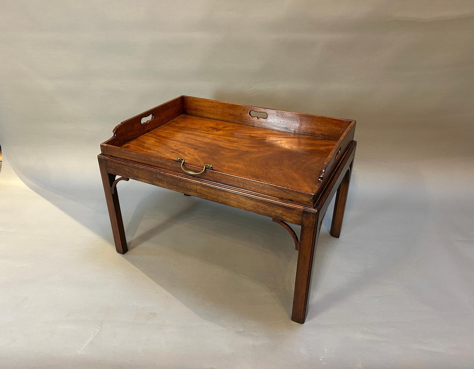 George III Butlers Coffee Table (1 of 8) George III Butlers Coffee Table (1 of 8)