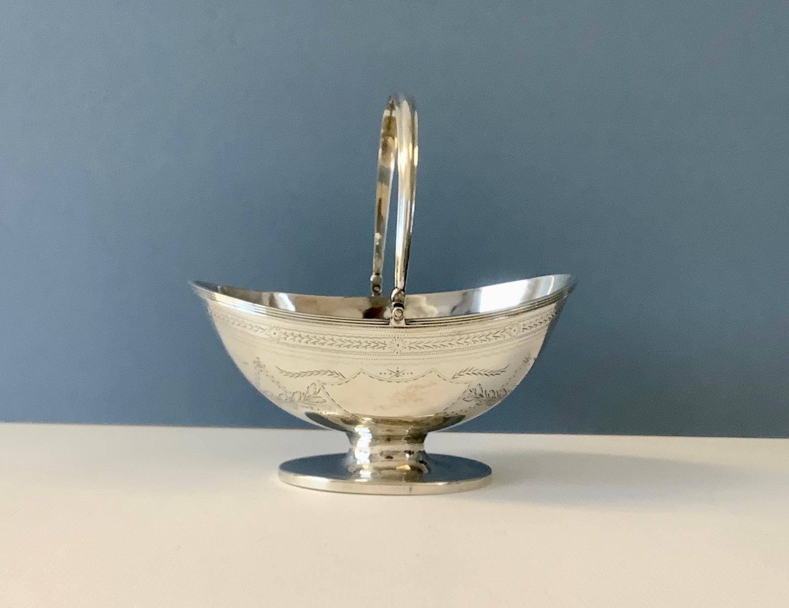 Antique George III Solid Silver Sugar Basket 1812 (1 of 8) Antique George III Solid Silver Sugar Basket 1812 (1 of 8)